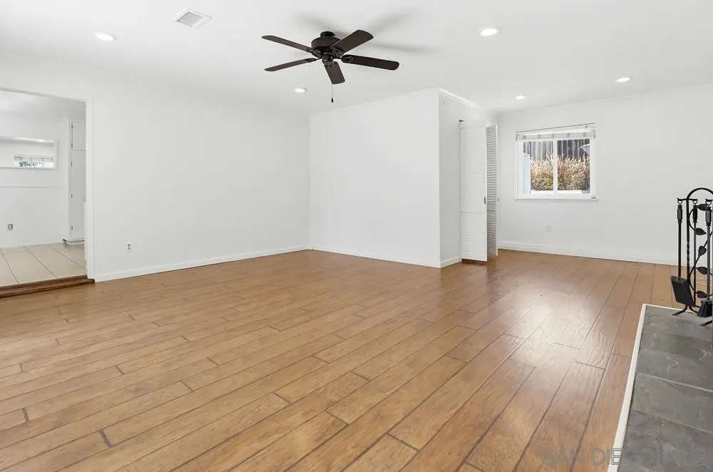 https://cdn.realtyfeed.com/cdn/127/260009332/10c407d6b7e453f264e7607773488f0f.webp