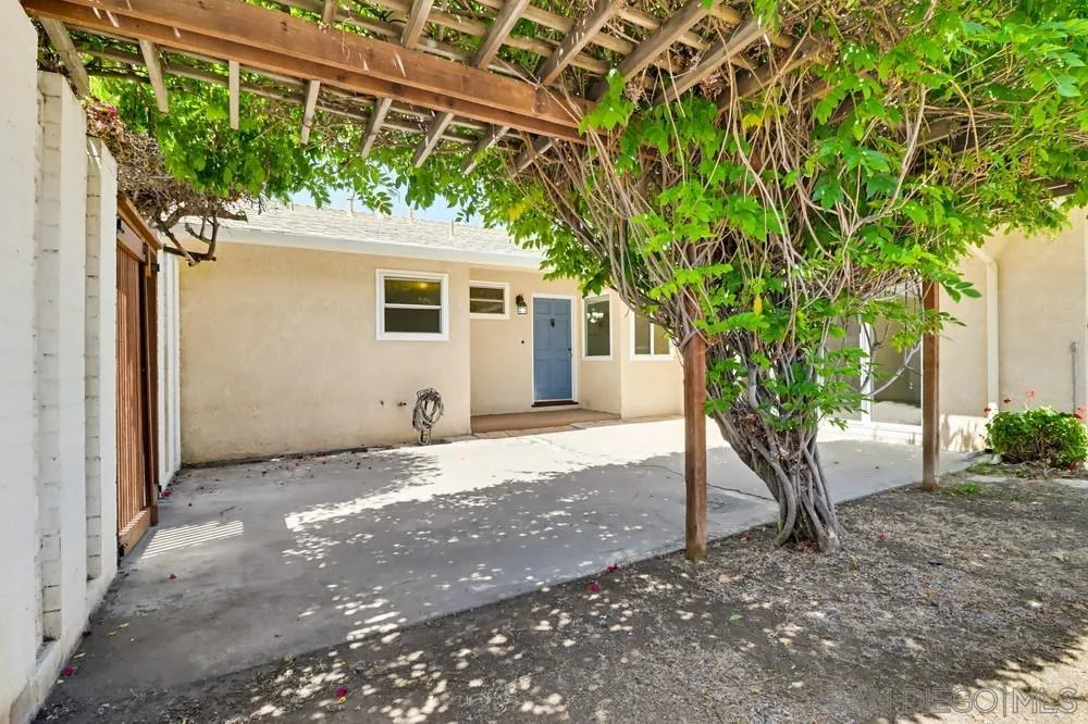 https://cdn.realtyfeed.com/cdn/127/260009332/32eb3fd937c00ee5512f76d086fea81b.webp
