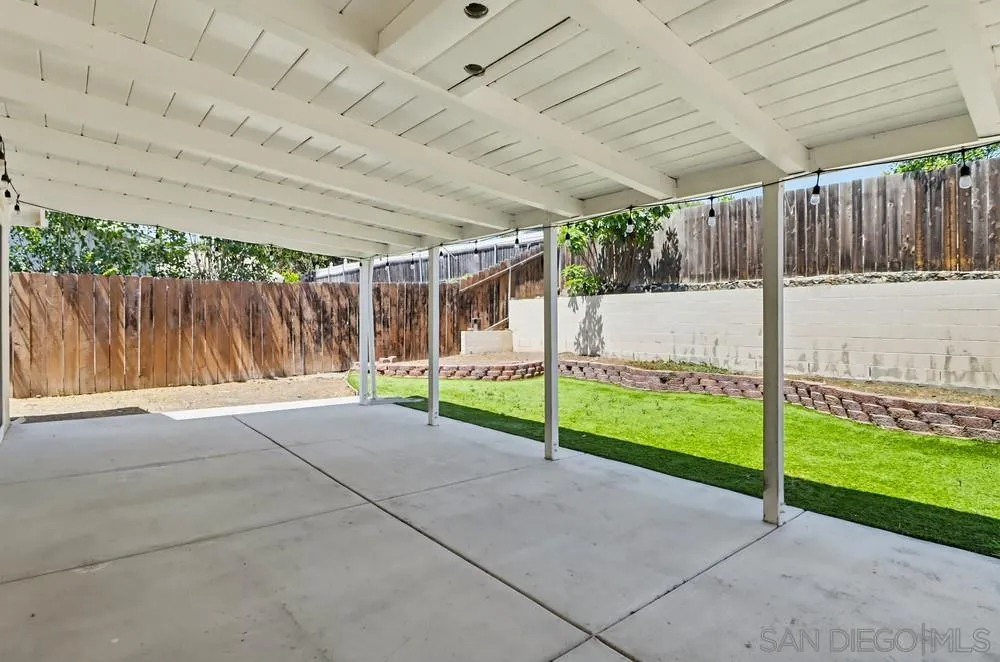 https://cdn.realtyfeed.com/cdn/127/260009332/537b22e0f17734aa3c41ccff4f8412c0.webp