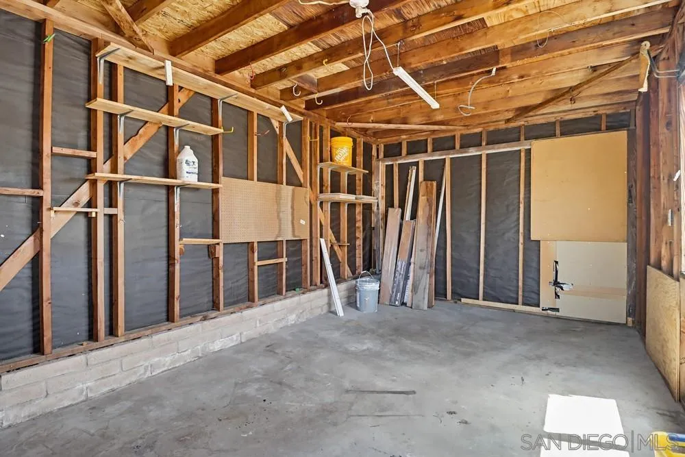 https://cdn.realtyfeed.com/cdn/127/260009332/e3dd518ff6e65975648bb450d307611b.webp