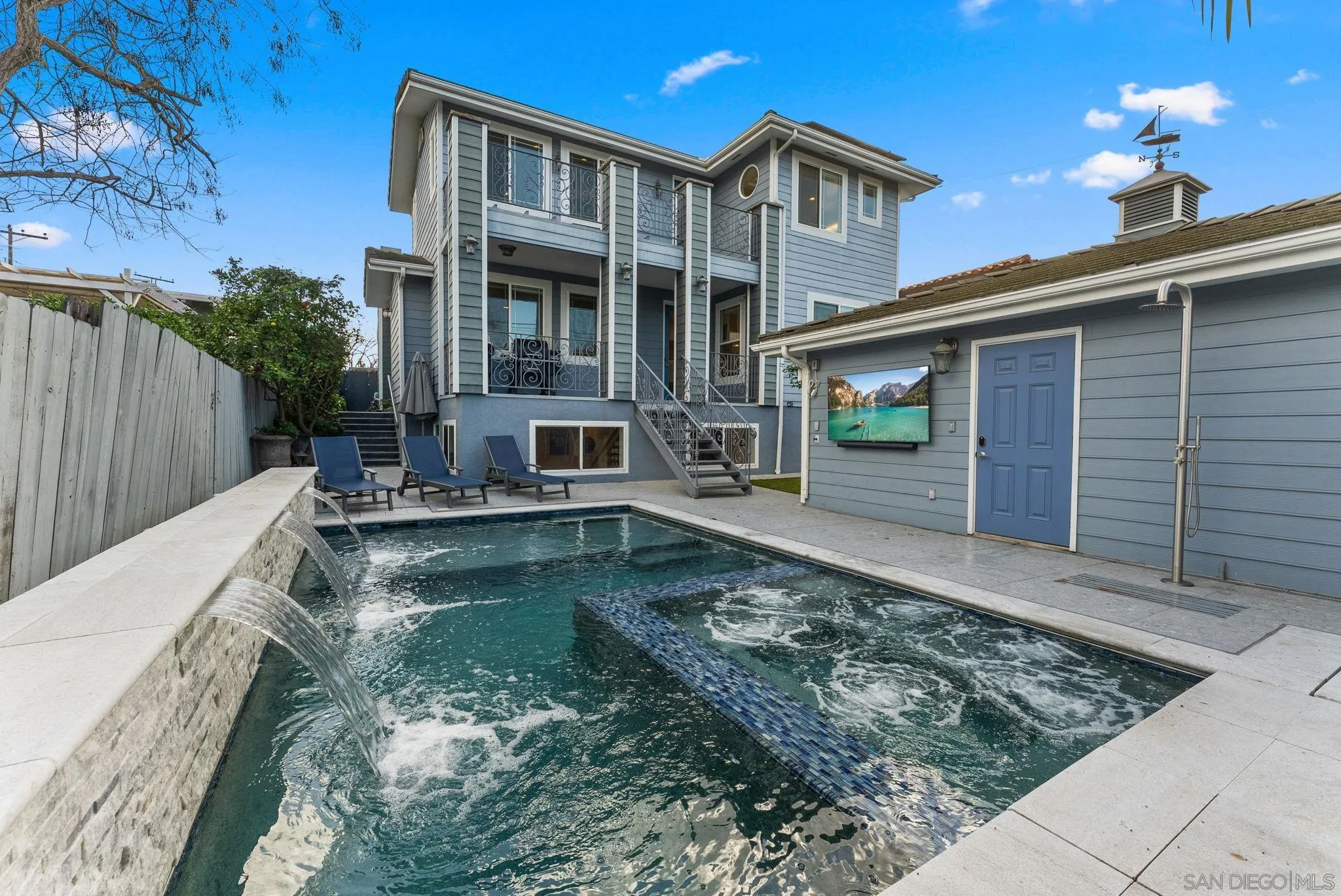 https://cdn.realtyfeed.com/cdn/127/260009334/0b0e2cf25c63e85755fe1c349e569034.webp
