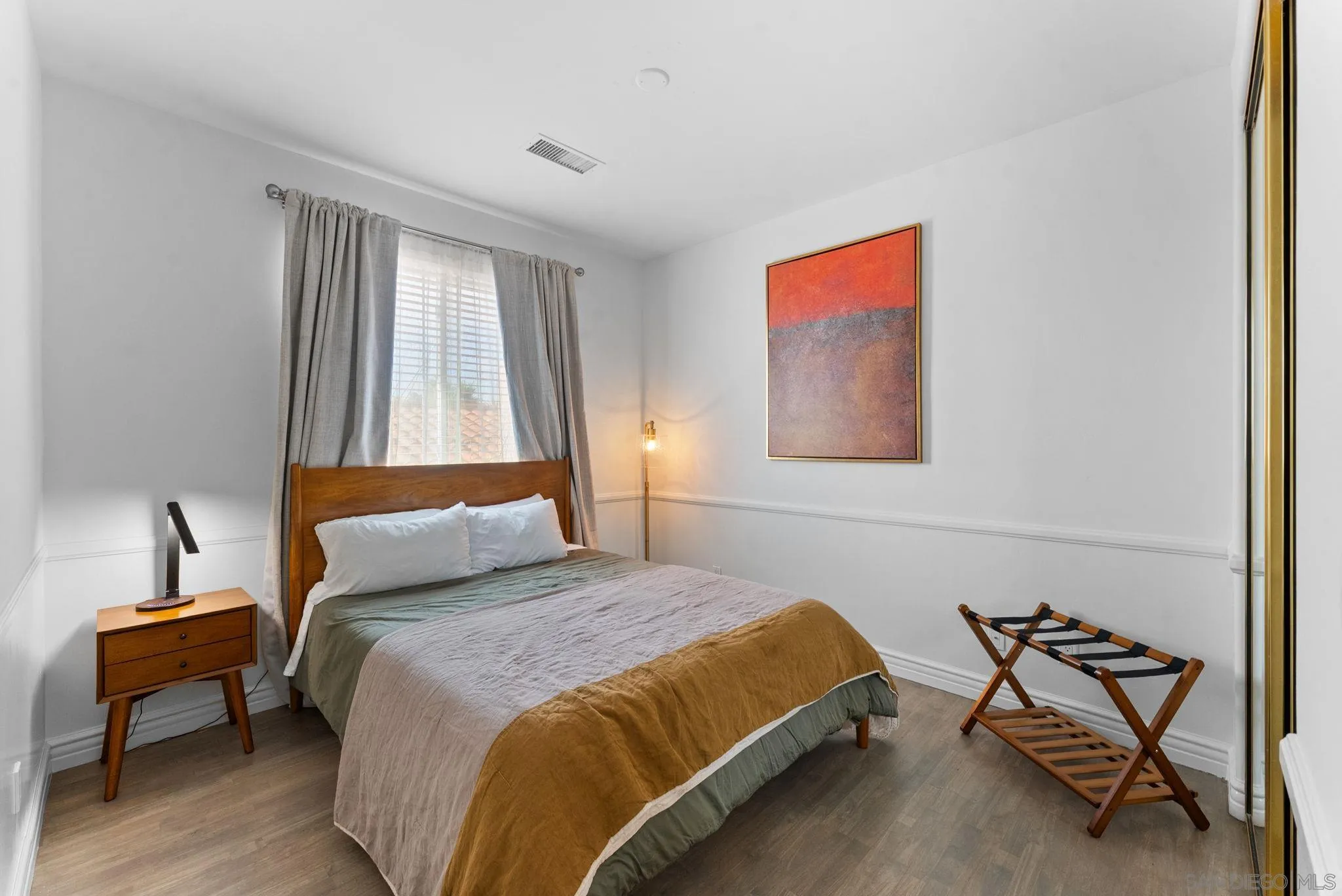 https://cdn.realtyfeed.com/cdn/127/260009334/1aa1331c48e14eb5305f0b7283671643.webp