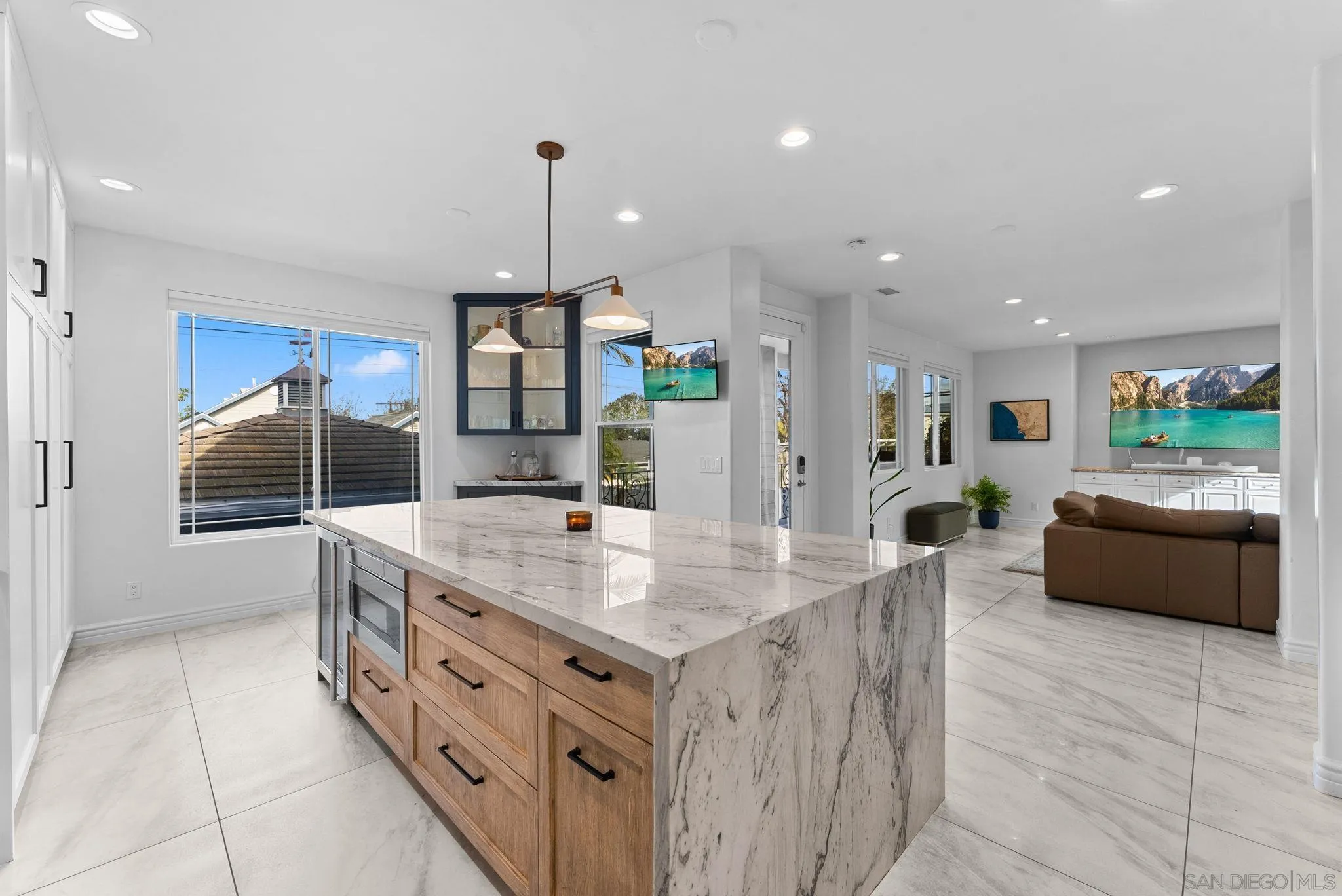 https://cdn.realtyfeed.com/cdn/127/260009334/5a51f43fd1626a5043c103b21ac5a7cc.webp