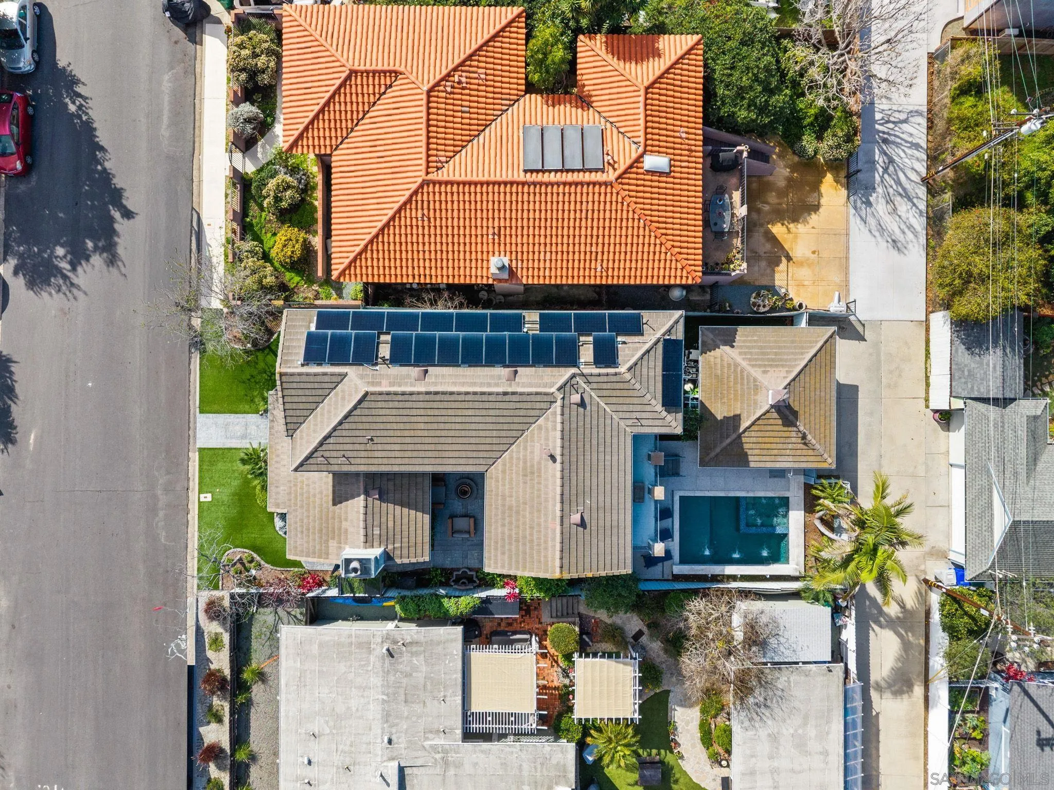 https://cdn.realtyfeed.com/cdn/127/260009334/8410b3ff29bbc3a56c073e4087388396.webp