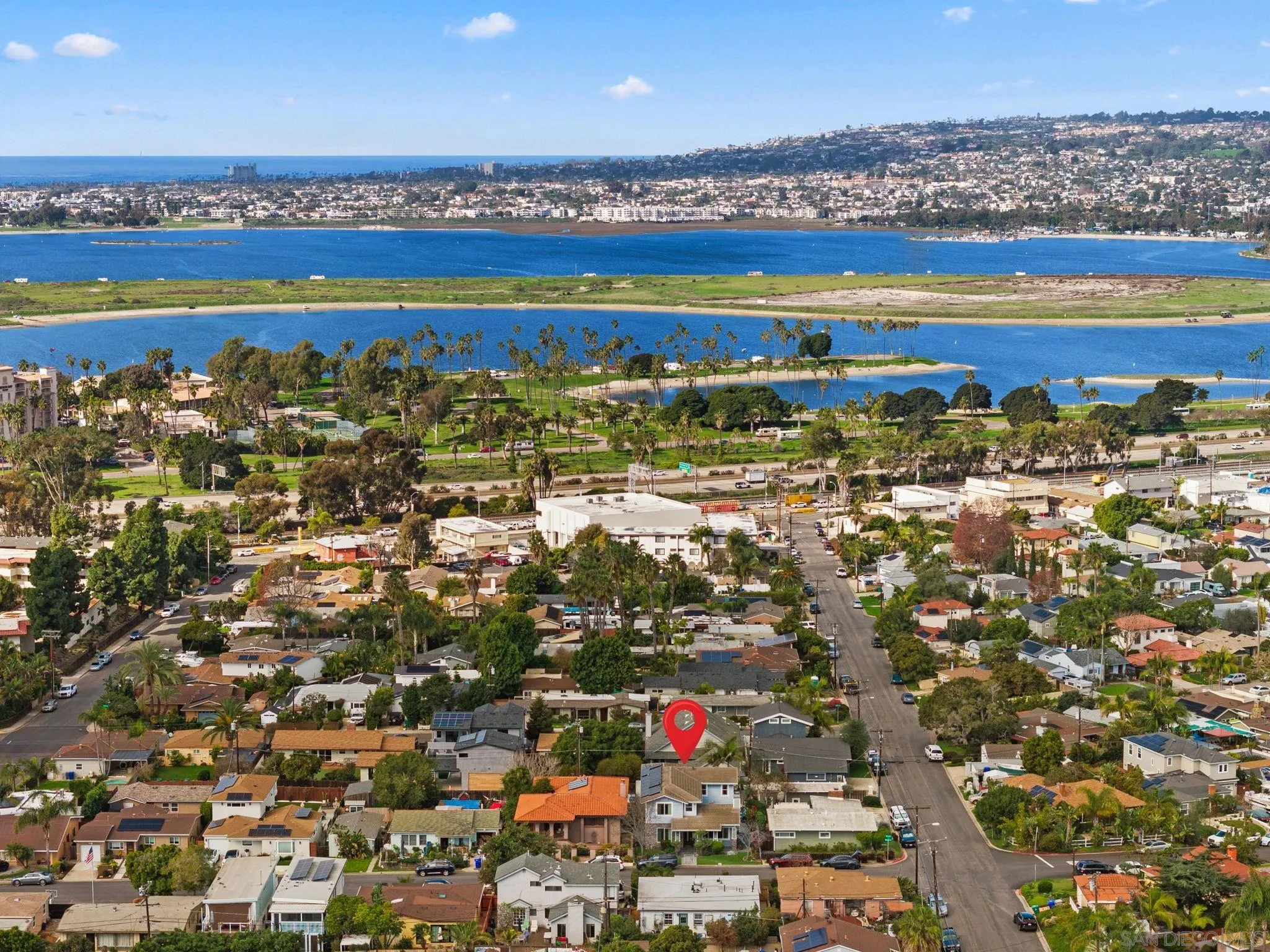 https://cdn.realtyfeed.com/cdn/127/260009334/a4a249b61e31eadf500b1f2e44d6ace8.webp