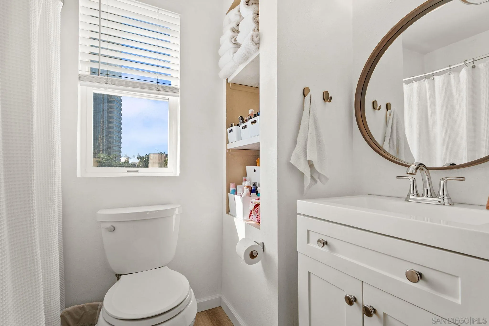 Photo #12: 260009336 Listing: Photo #12