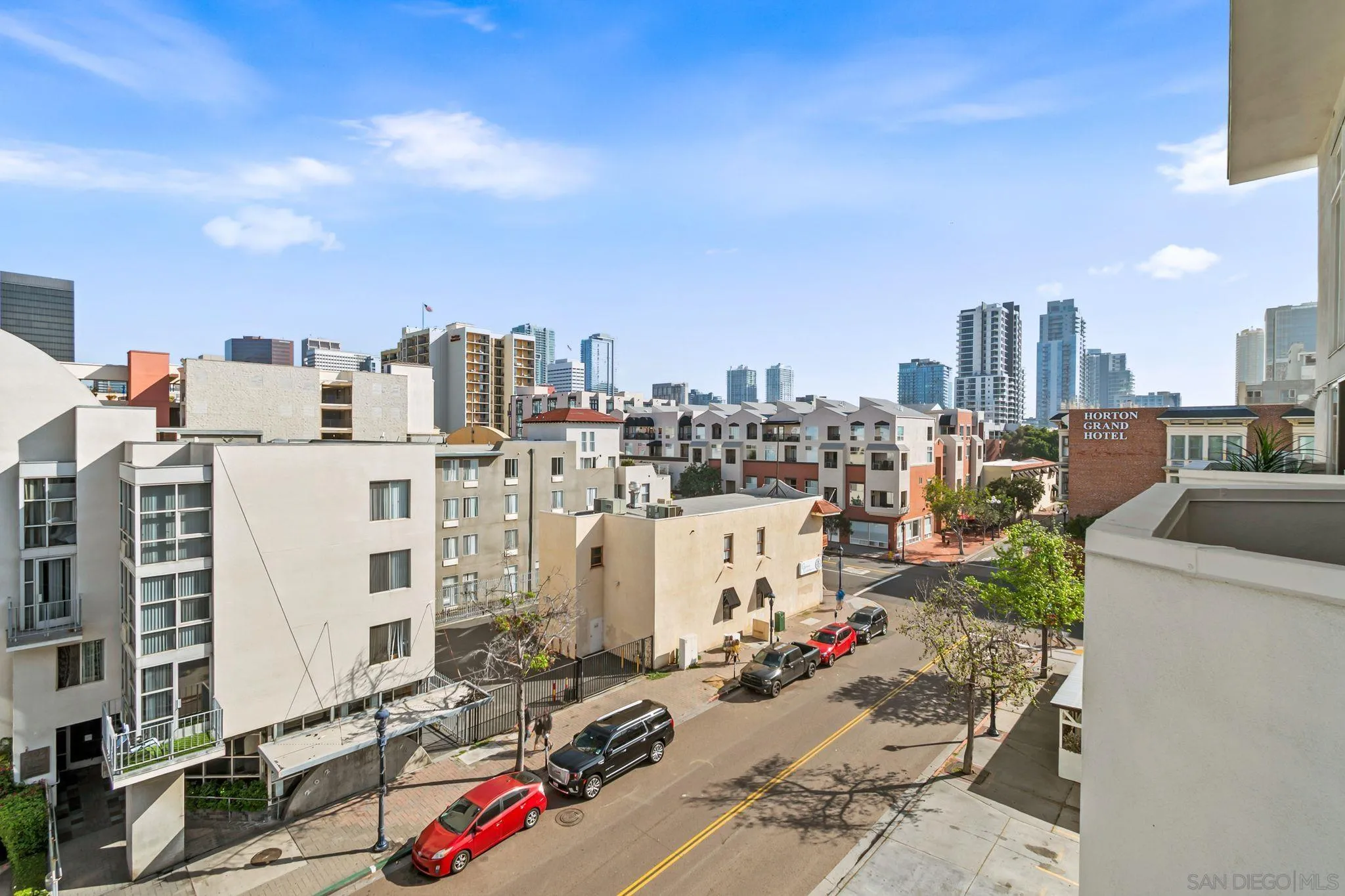 Photo #2: 260009336 Listing: Photo #2