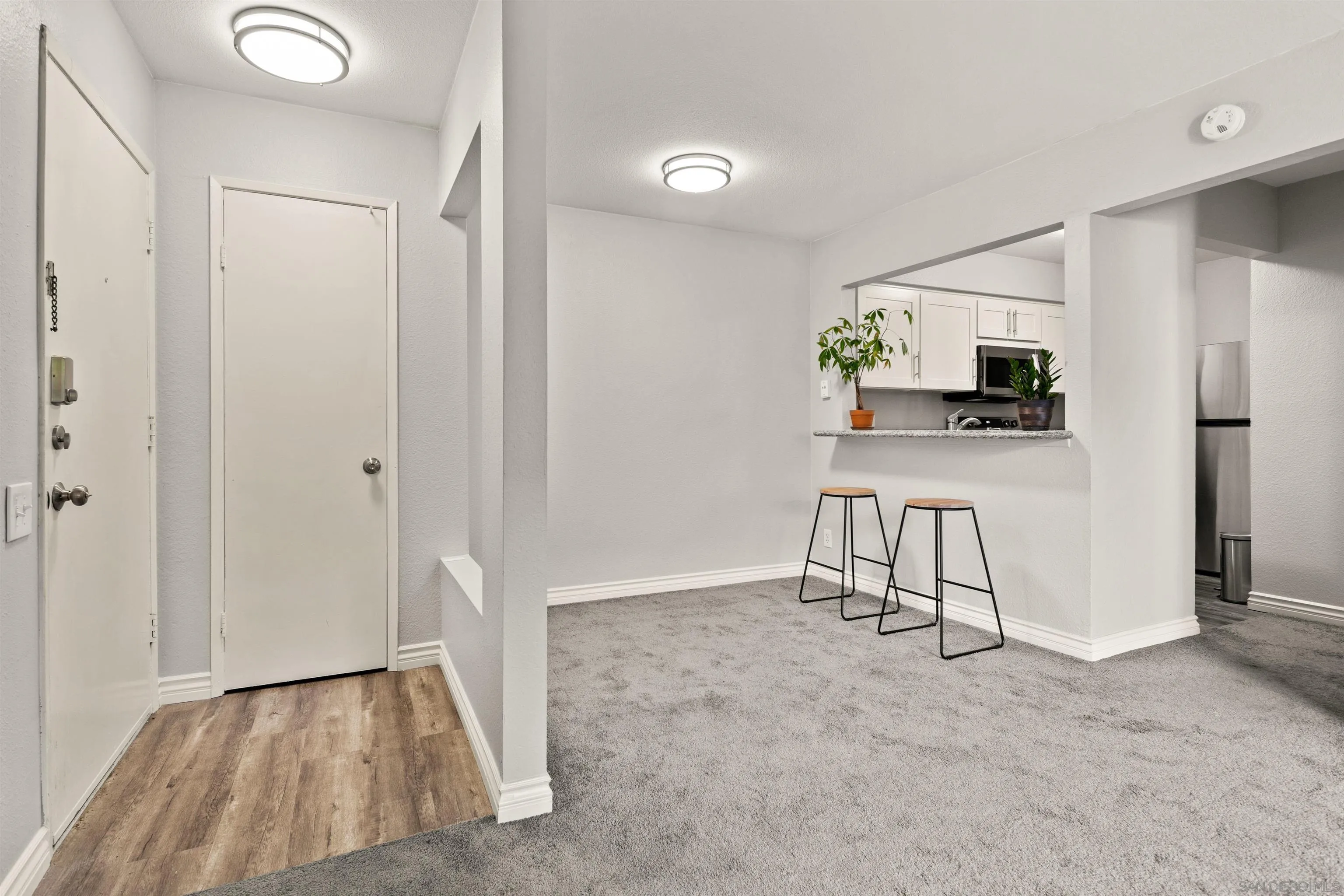 Photo #2: 260009338 Listing: Photo #2