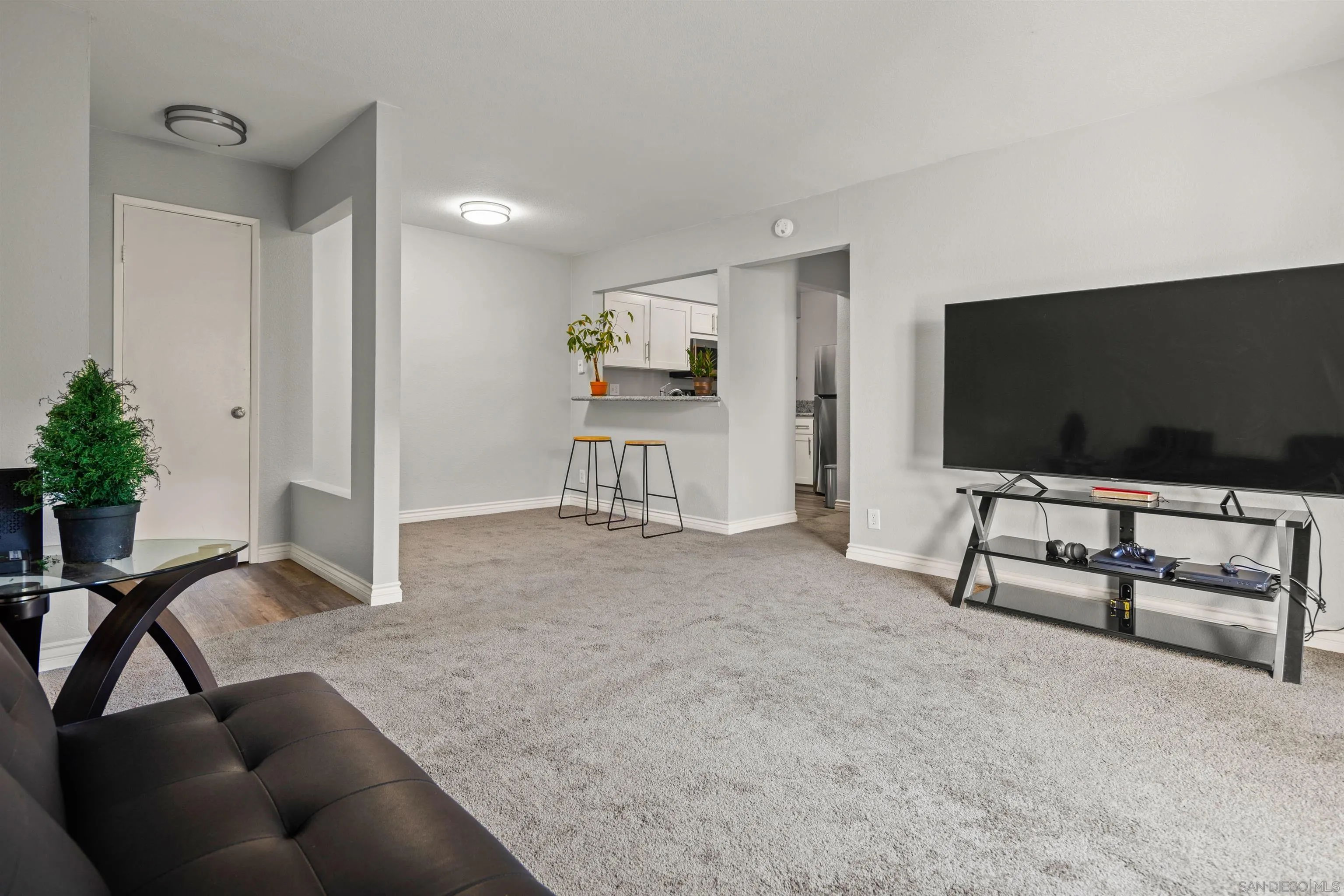 Photo #9: 260009338 Listing: Photo #9