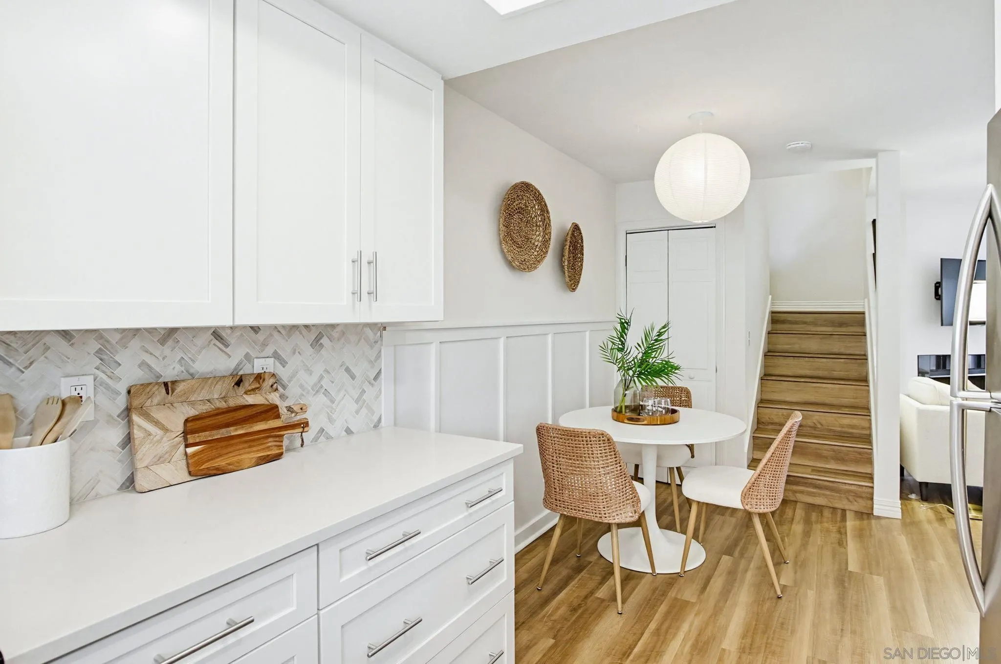 https://cdn.realtyfeed.com/cdn/127/260009340/55d2af655e82acb8862f7097d36019f9.webp