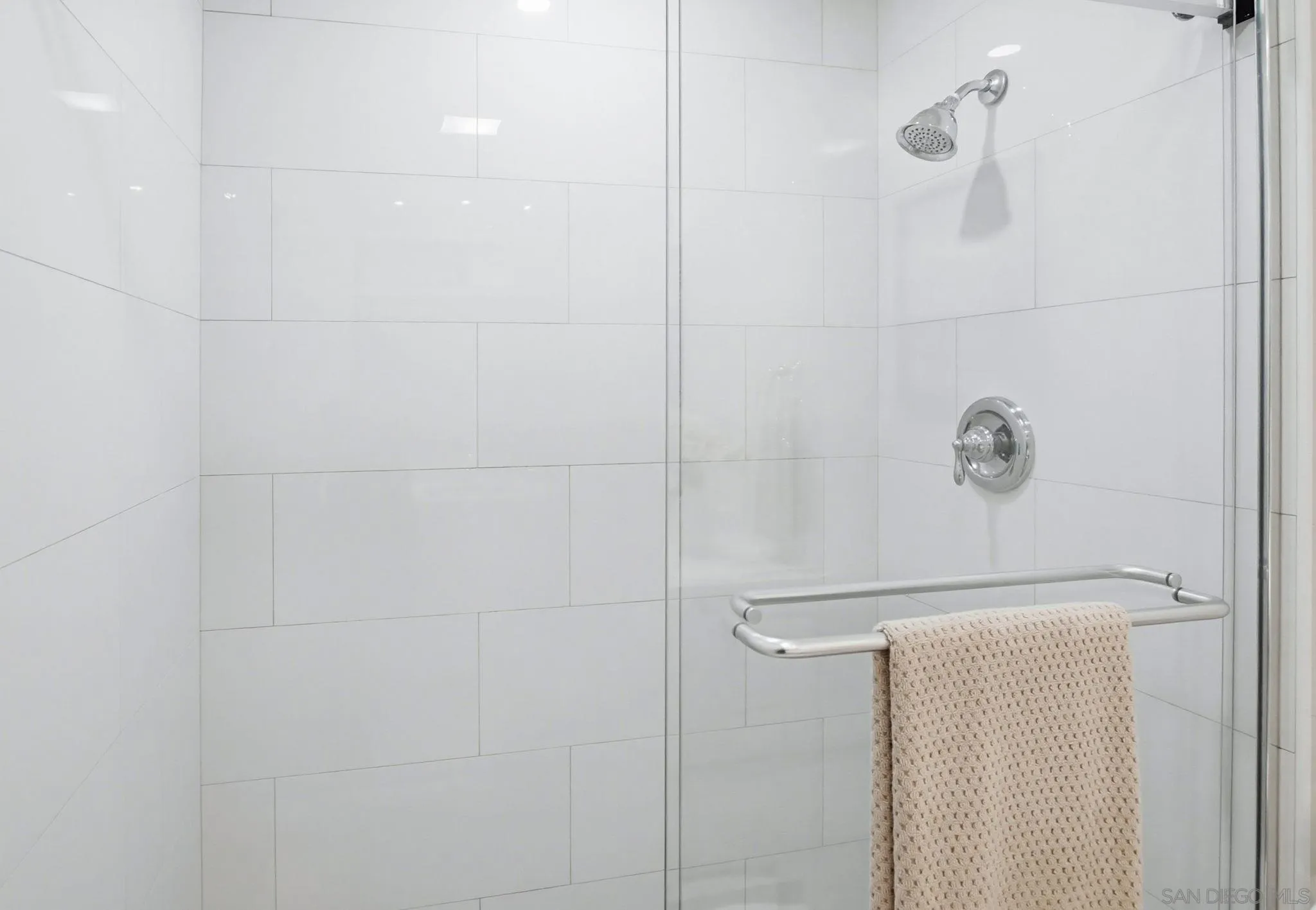 https://cdn.realtyfeed.com/cdn/127/260009340/663969a3c7d85c2fd8fbb73c54051fb1.webp