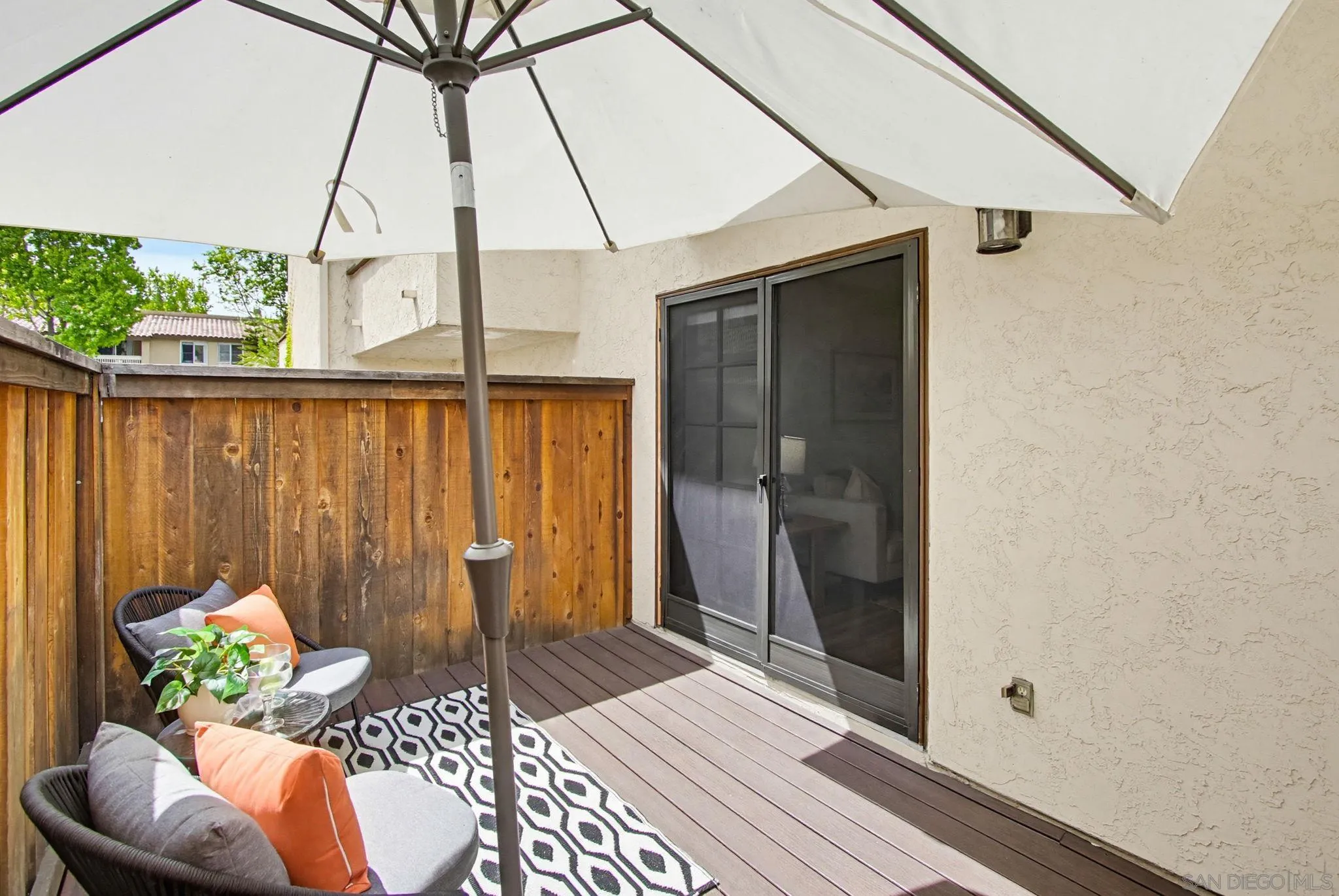 https://cdn.realtyfeed.com/cdn/127/260009340/e1117db1906097da93ab7a33bc5a4f52.webp