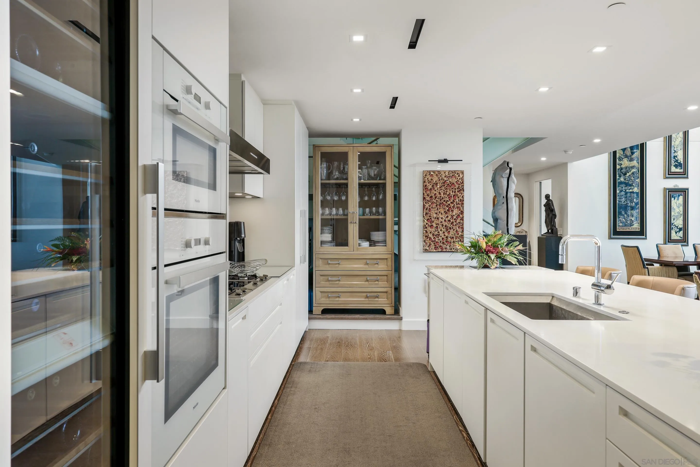 https://cdn.realtyfeed.com/cdn/127/260009350/1c288d09f576ae4459389eb41e8e206d.webp