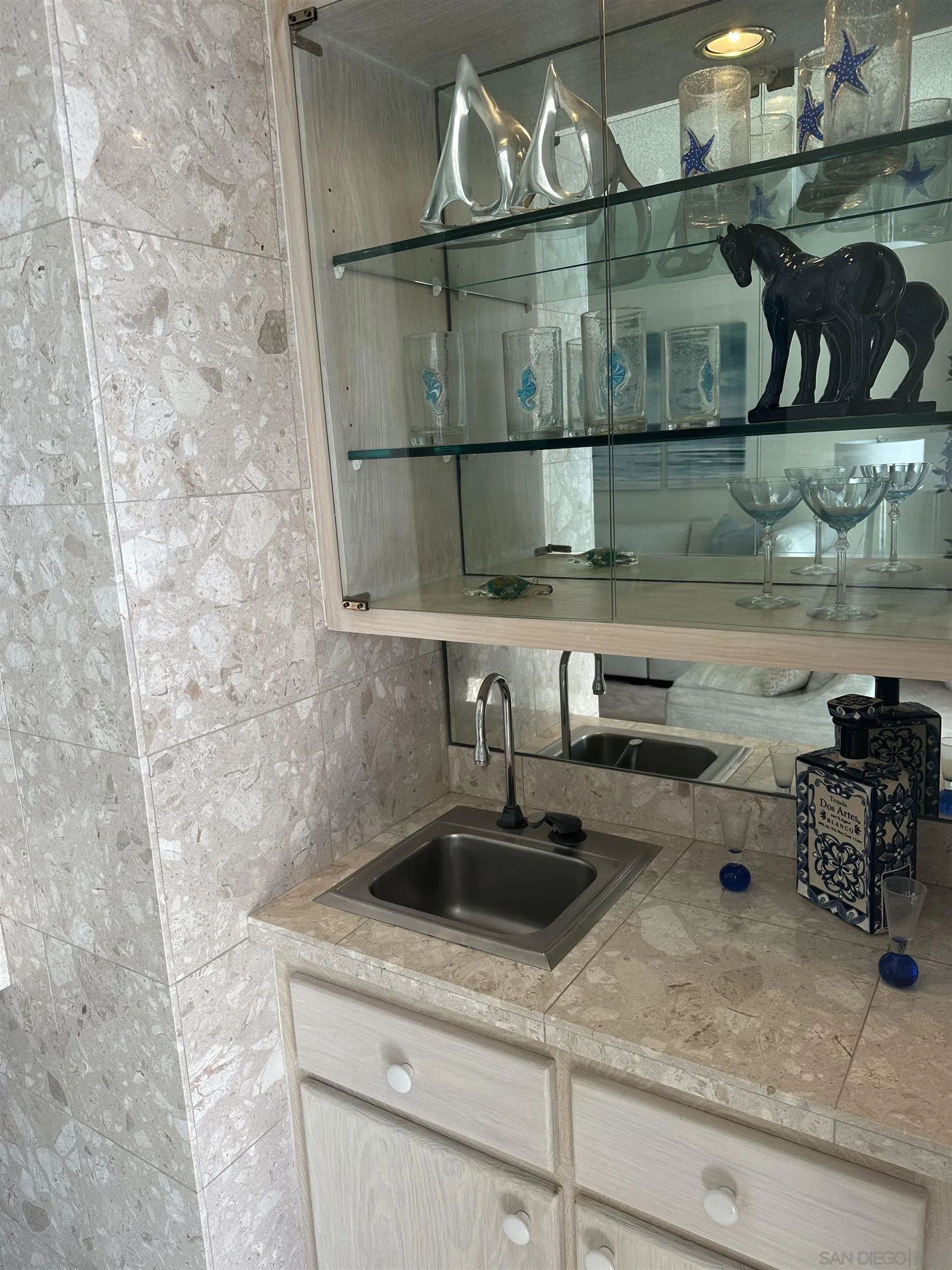 https://cdn.realtyfeed.com/cdn/127/260009354/37ecf5e525bdc5687ff6af07094b8aa2.webp