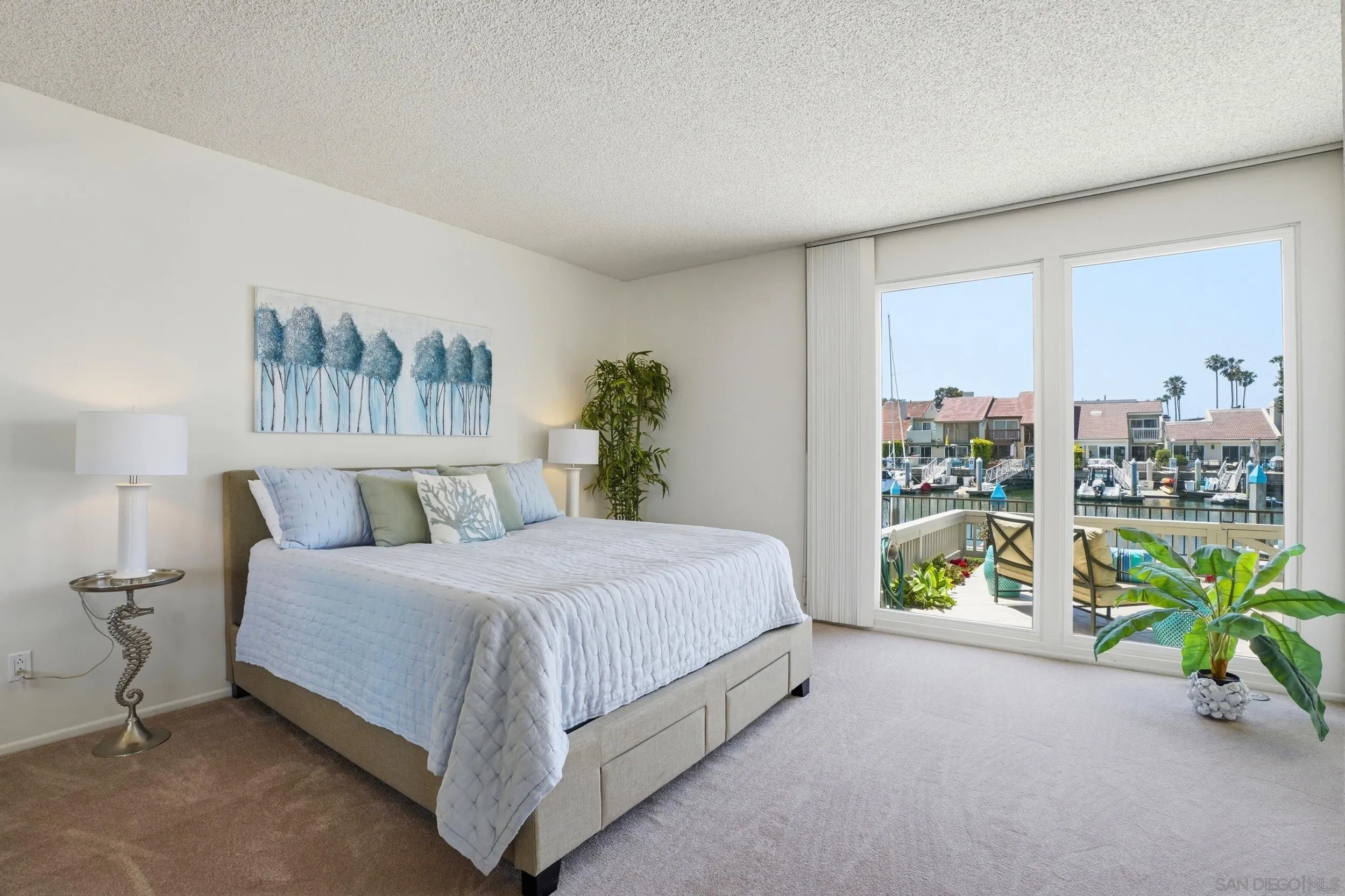 https://cdn.realtyfeed.com/cdn/127/260009354/5f95d7be4a27360b28bc796f1d7b664c.webp