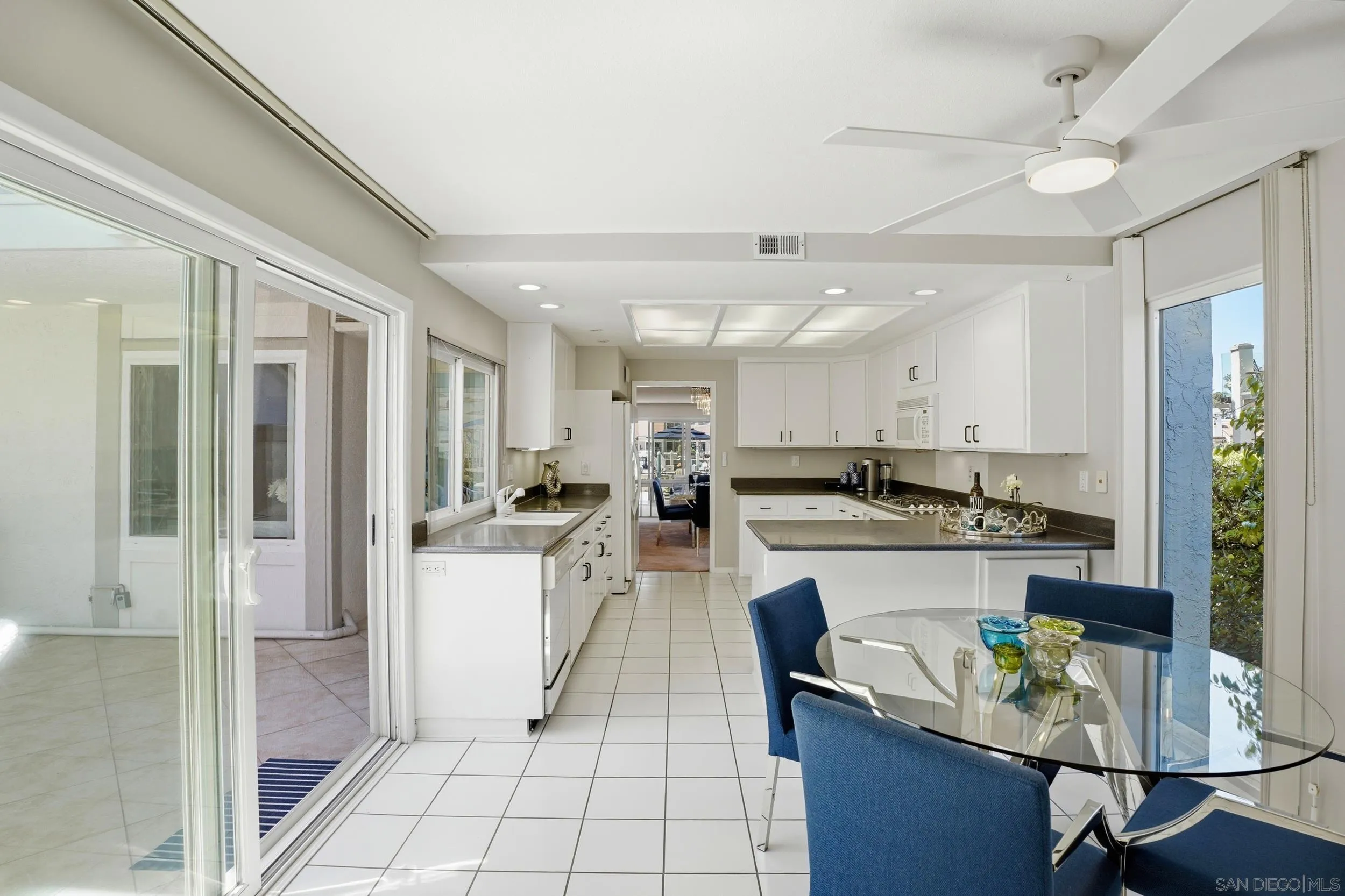 Photo #12: 260009354 Listing: Photo #12