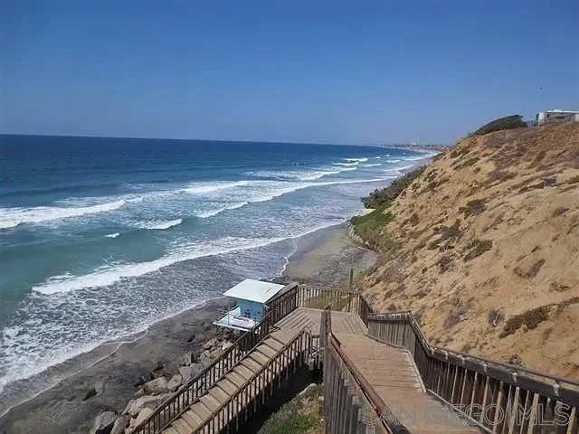 Carlsbad, CA 92011