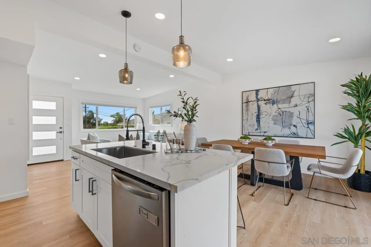 https://cdn.realtyfeed.com/cdn/127/260009361/4c85ab0110b0aee058f7f656e5a91e21.webp