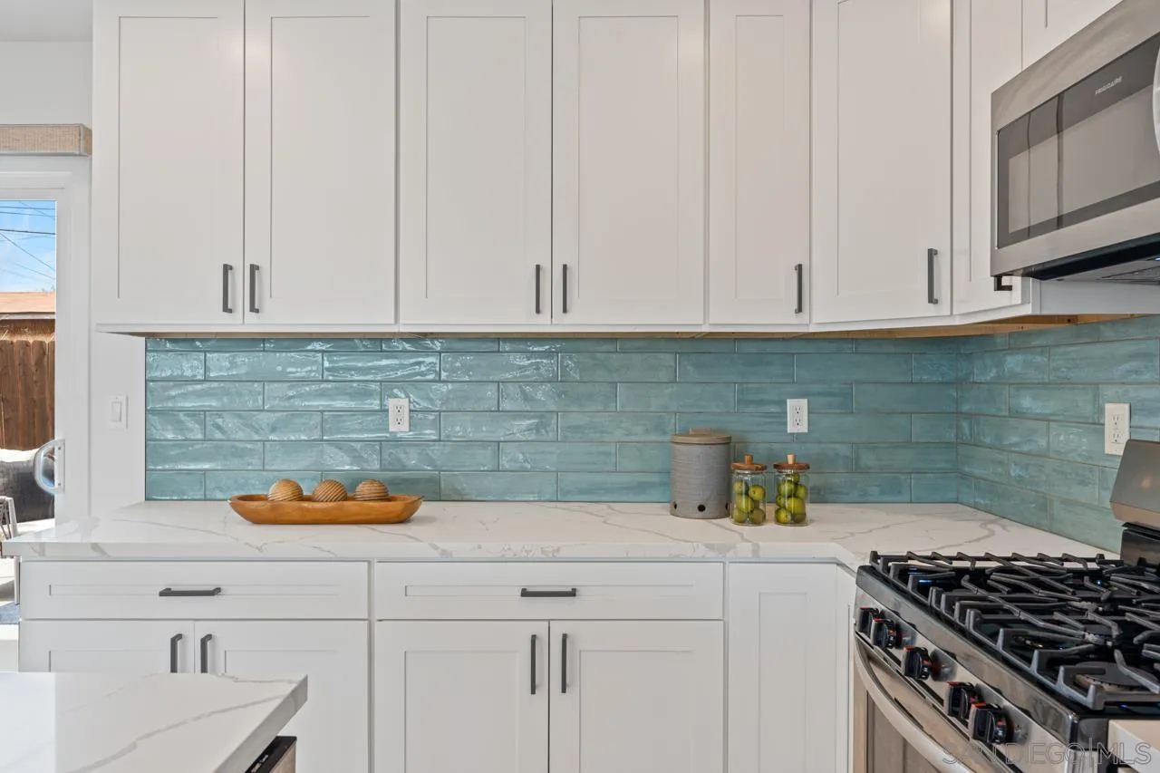 https://cdn.realtyfeed.com/cdn/127/260009361/667deb451b19dcac1634c5aa3fc338de.webp