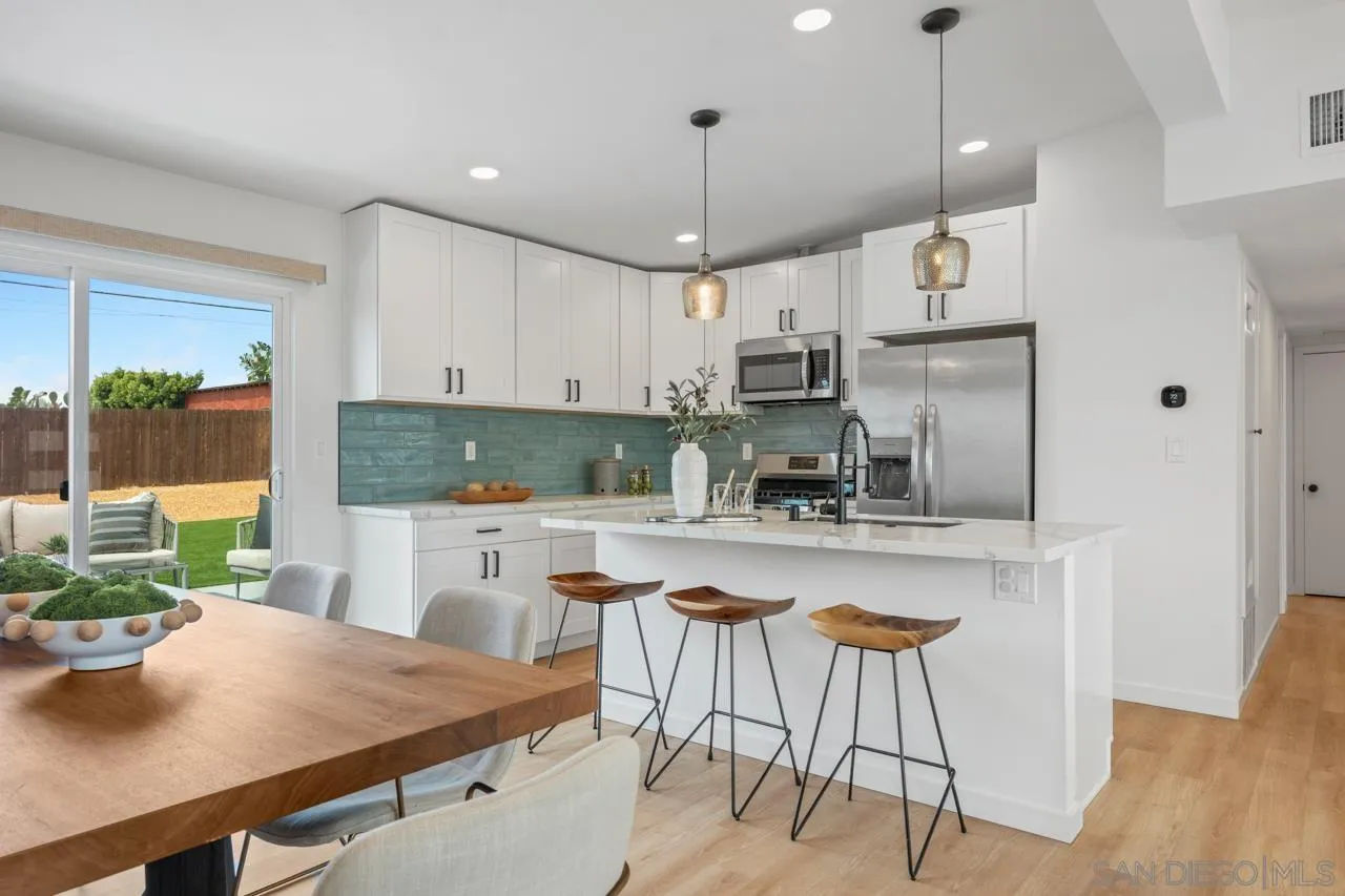 https://cdn.realtyfeed.com/cdn/127/260009361/879edb4385968273ce1211a4253df06d.webp