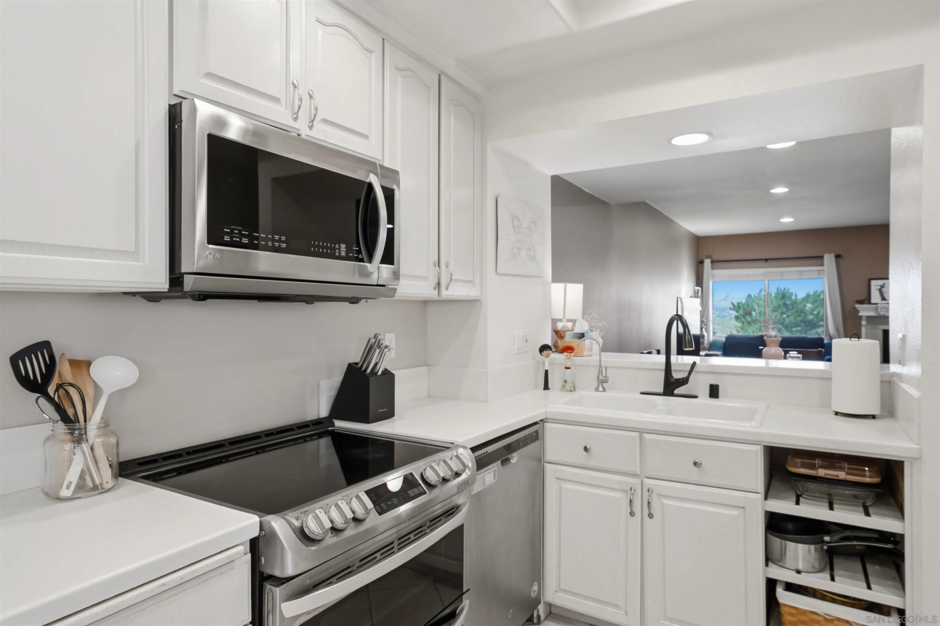 Photo #15: 260009362 Listing: Photo #15