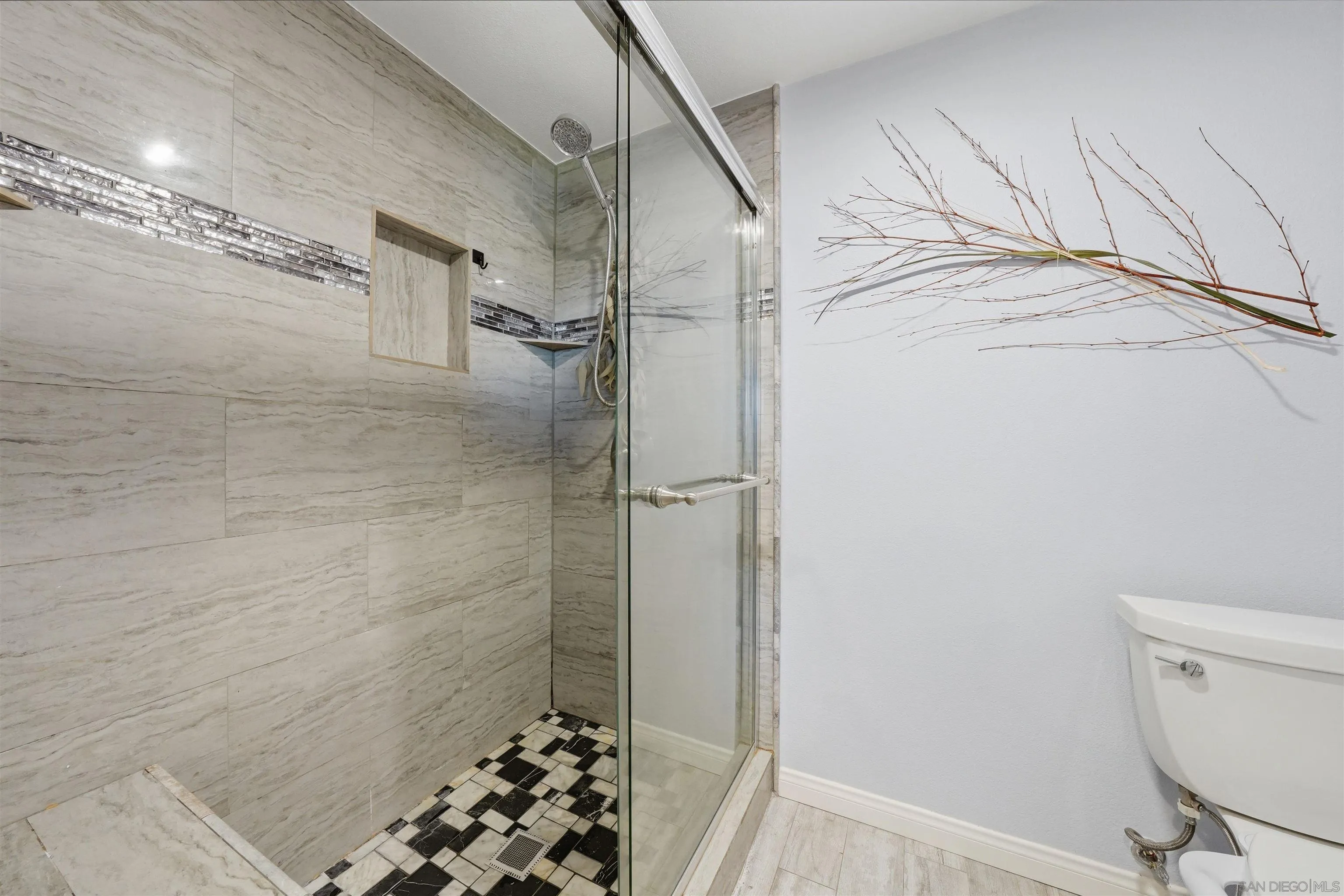 Photo #36: 260009362 Listing: Photo #36