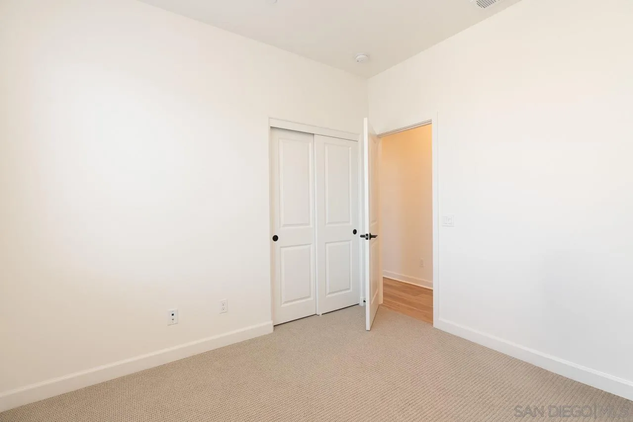 Photo #12: 260009363 Listing: Photo #12