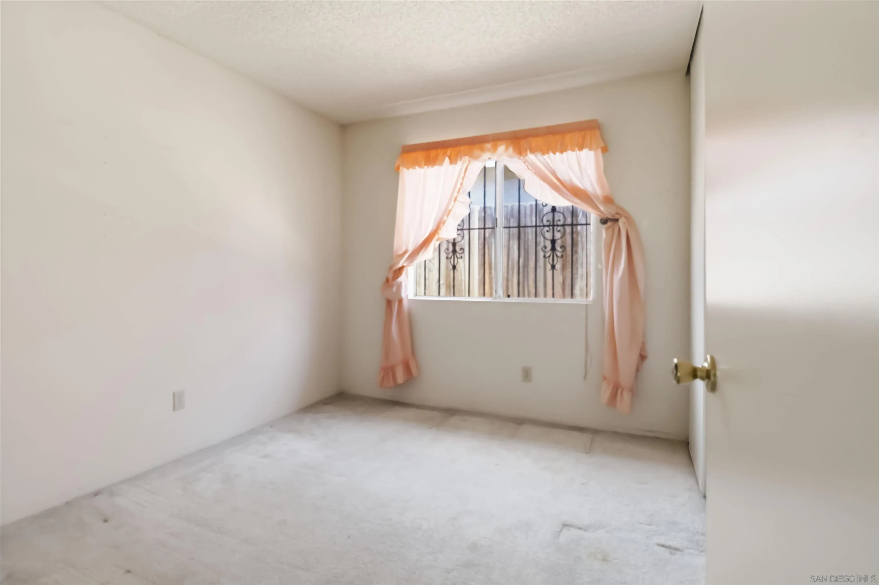 https://cdn.realtyfeed.com/cdn/127/260009367/27807202d916f0d551fa3e5601e6ad3f.webp