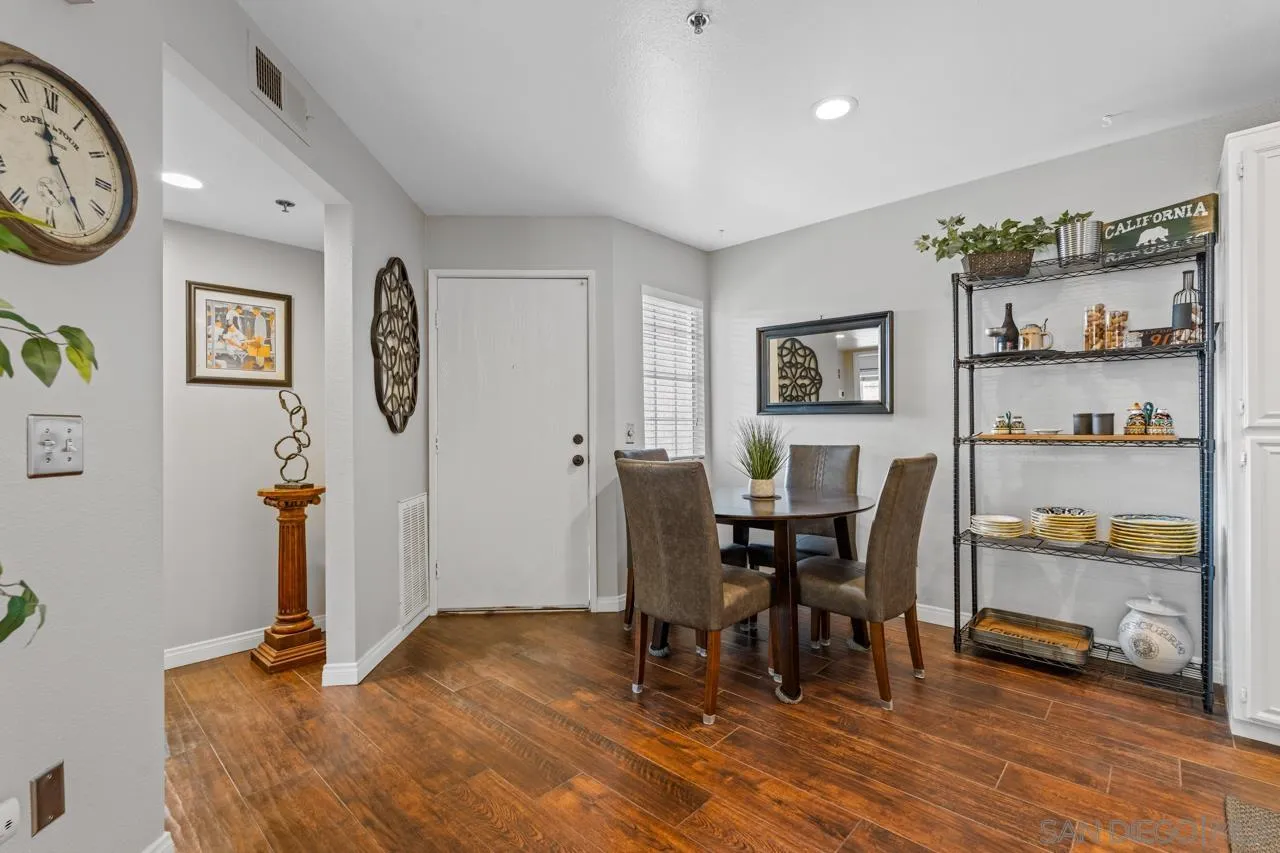 Photo #3: 260009369 Listing: Photo #3