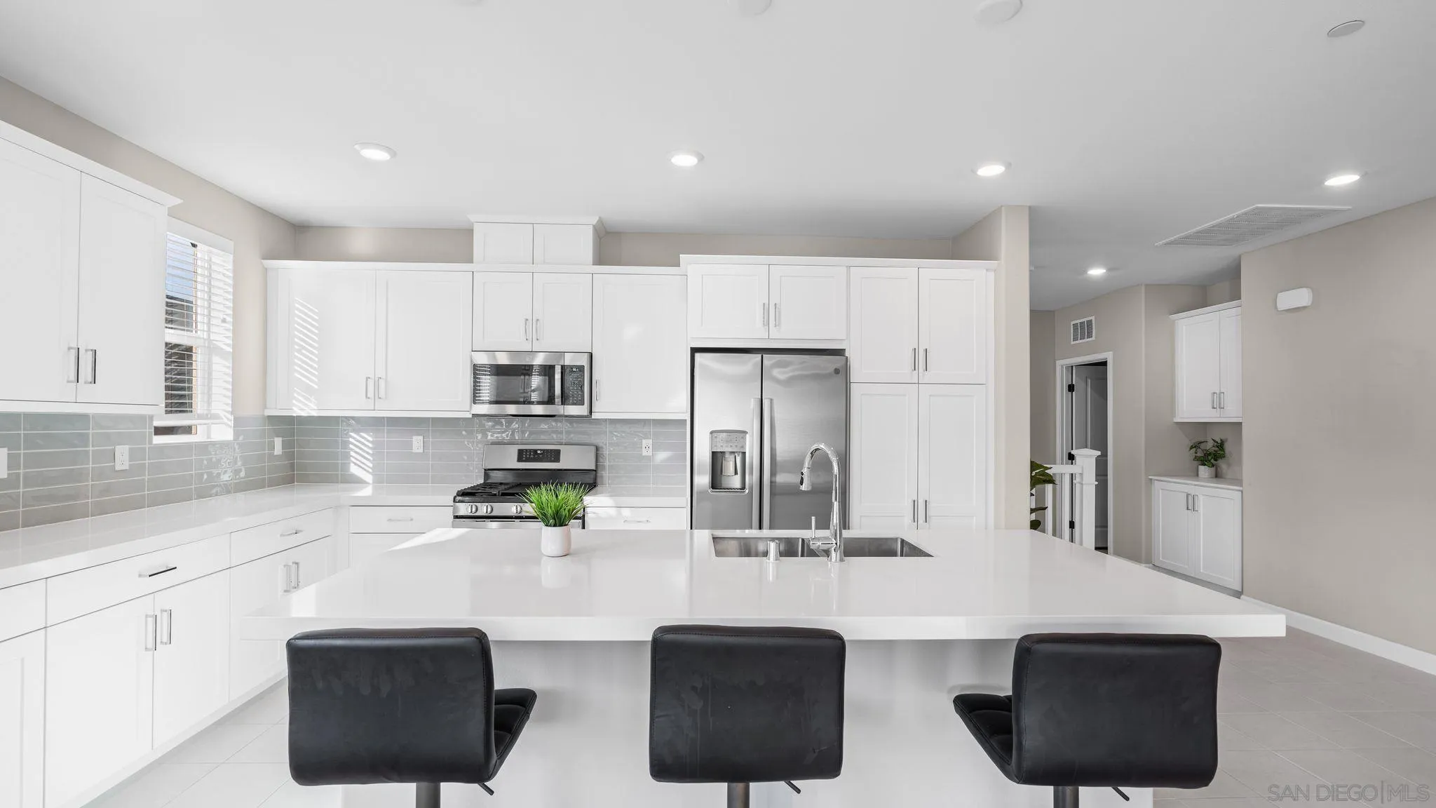 10656 Anima, San Diego, CA, 92126