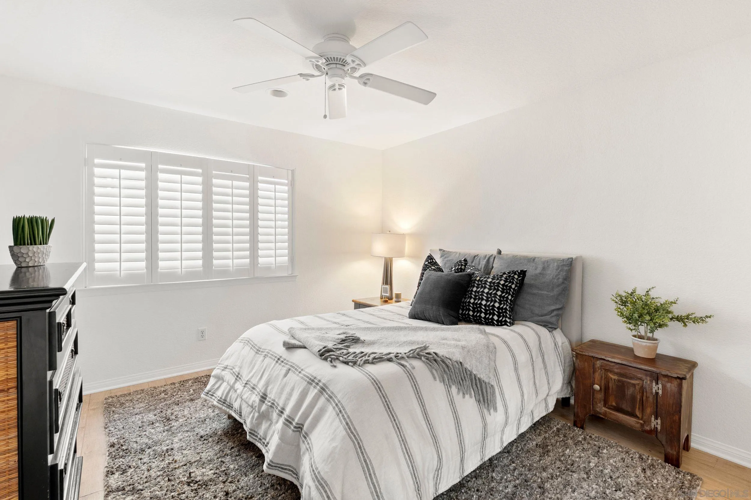 https://cdn.realtyfeed.com/cdn/127/260009374/79759a5c48646ed431d5441ba8578f5e.webp