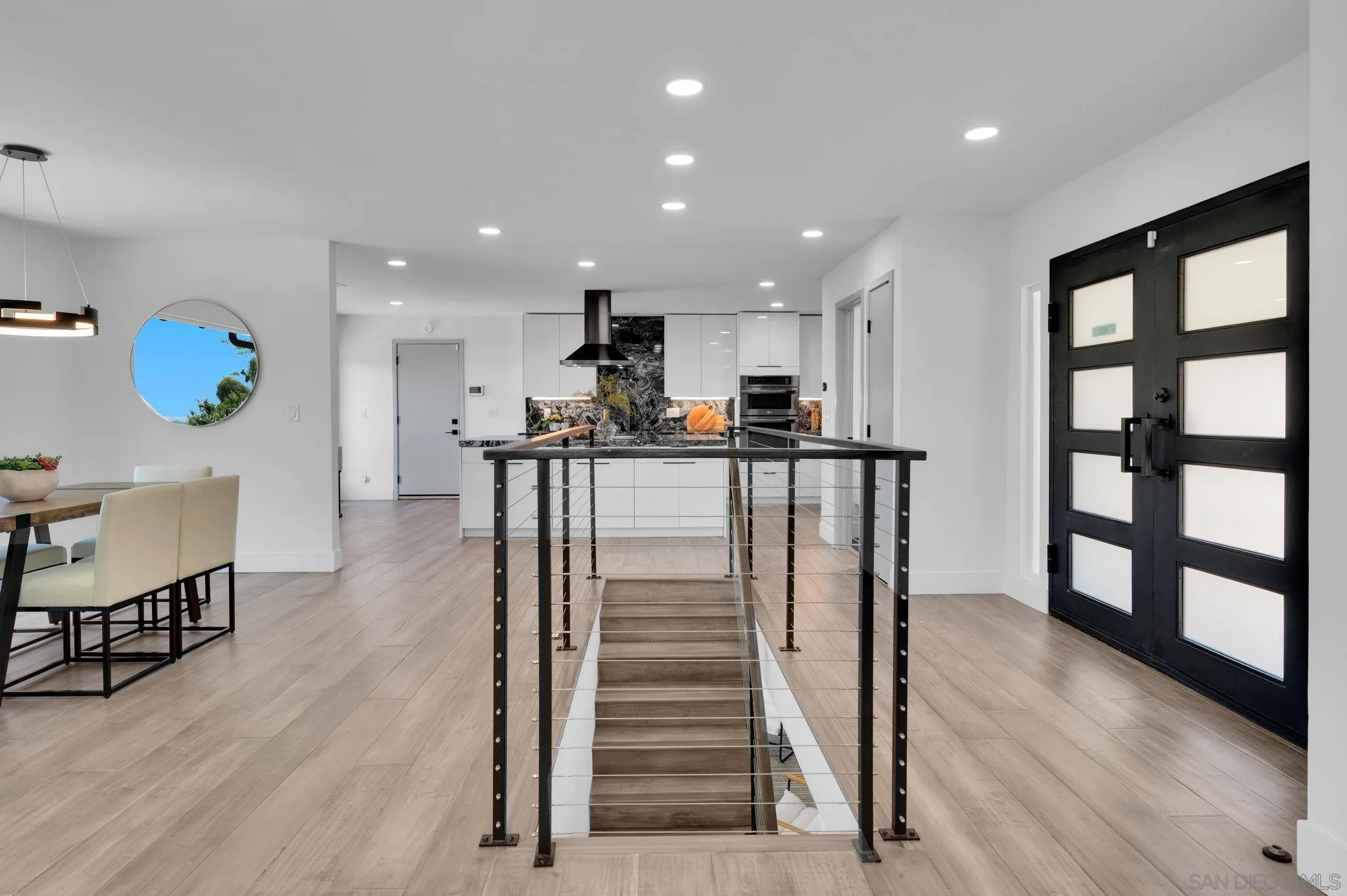 https://cdn.realtyfeed.com/cdn/127/260009378/9eadbdd49c979e9b3a222f1283a181b3.webp