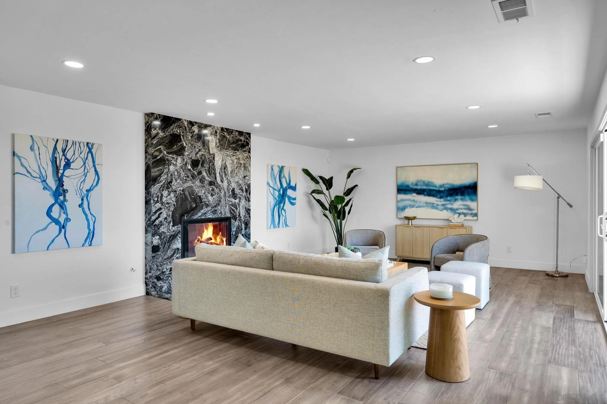 https://cdn.realtyfeed.com/cdn/127/260009378/a32bd34da3f6c219e0fc7bf32eb2d44b.webp