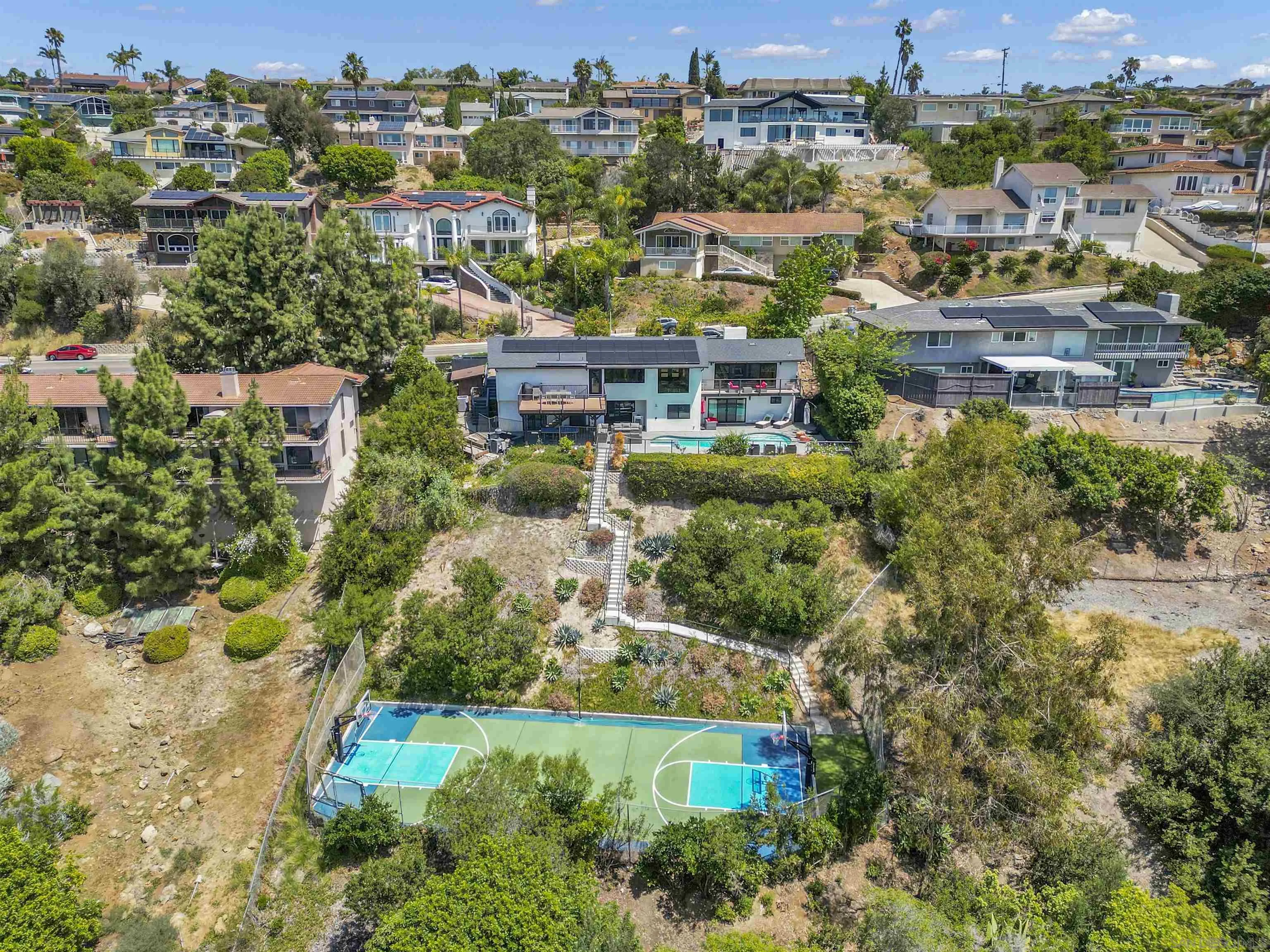 https://cdn.realtyfeed.com/cdn/127/260009378/a56b678bb0c0e36c6844232165e93628.webp