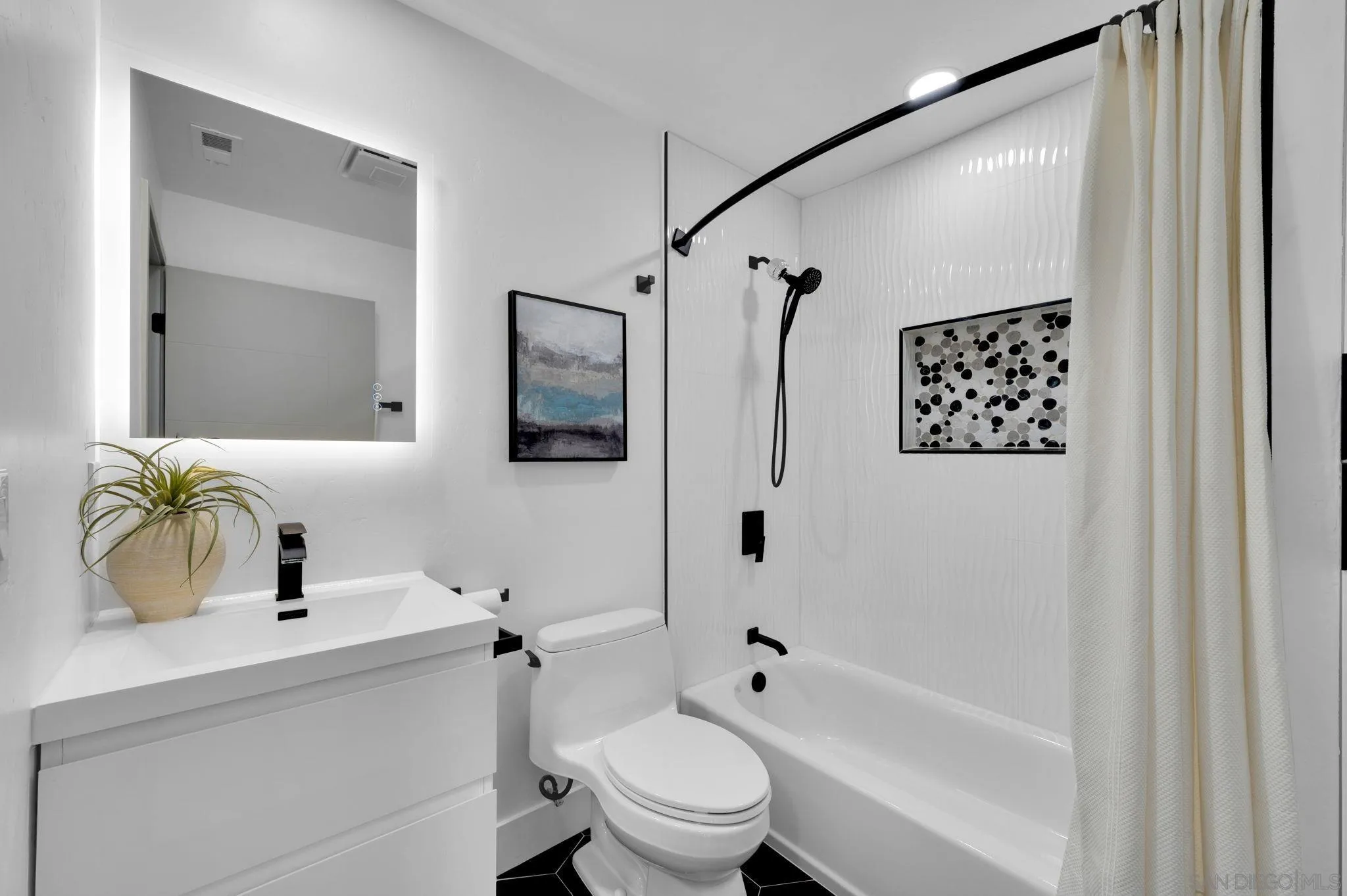 https://cdn.realtyfeed.com/cdn/127/260009378/eb660f9c2fce583f598149c5db90fbcb.webp