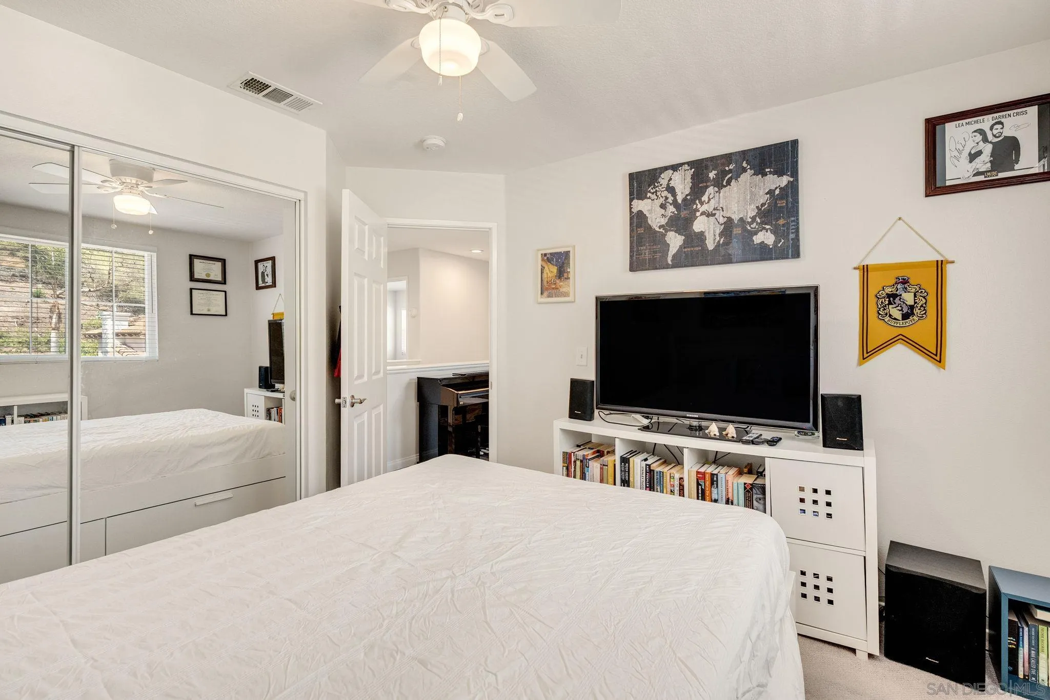 https://cdn.realtyfeed.com/cdn/127/260009382/547f50eb04106d4594629c4e3231db3e.webp