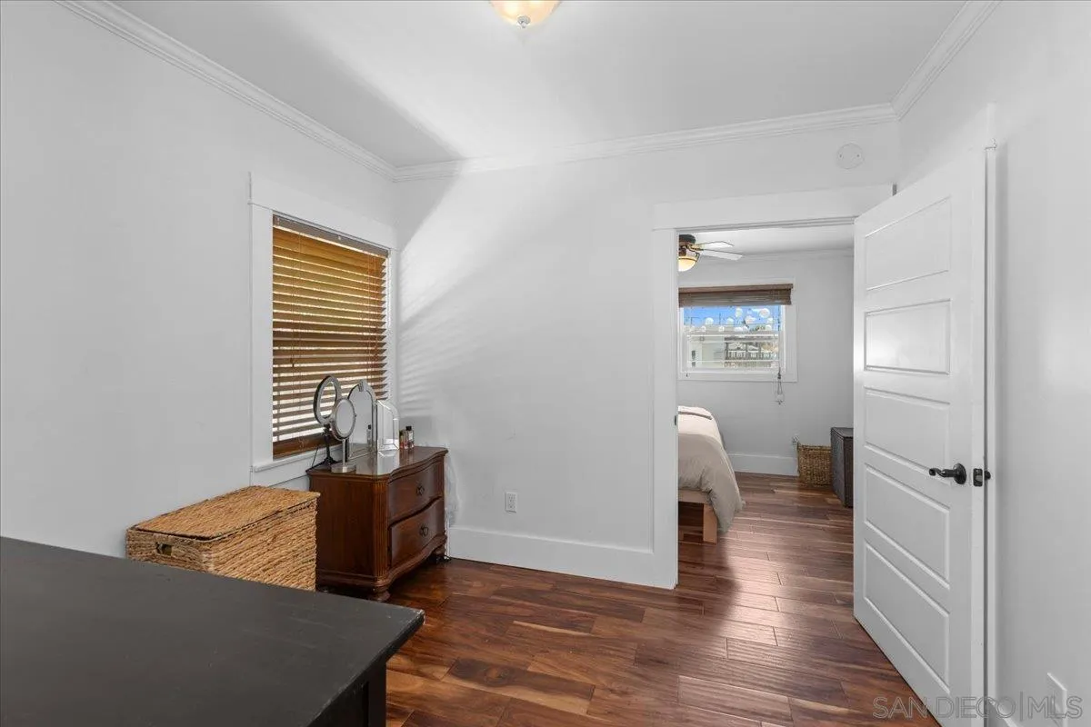 https://cdn.realtyfeed.com/cdn/127/260009384/45b995634868e01bf407a787f2c02794.webp