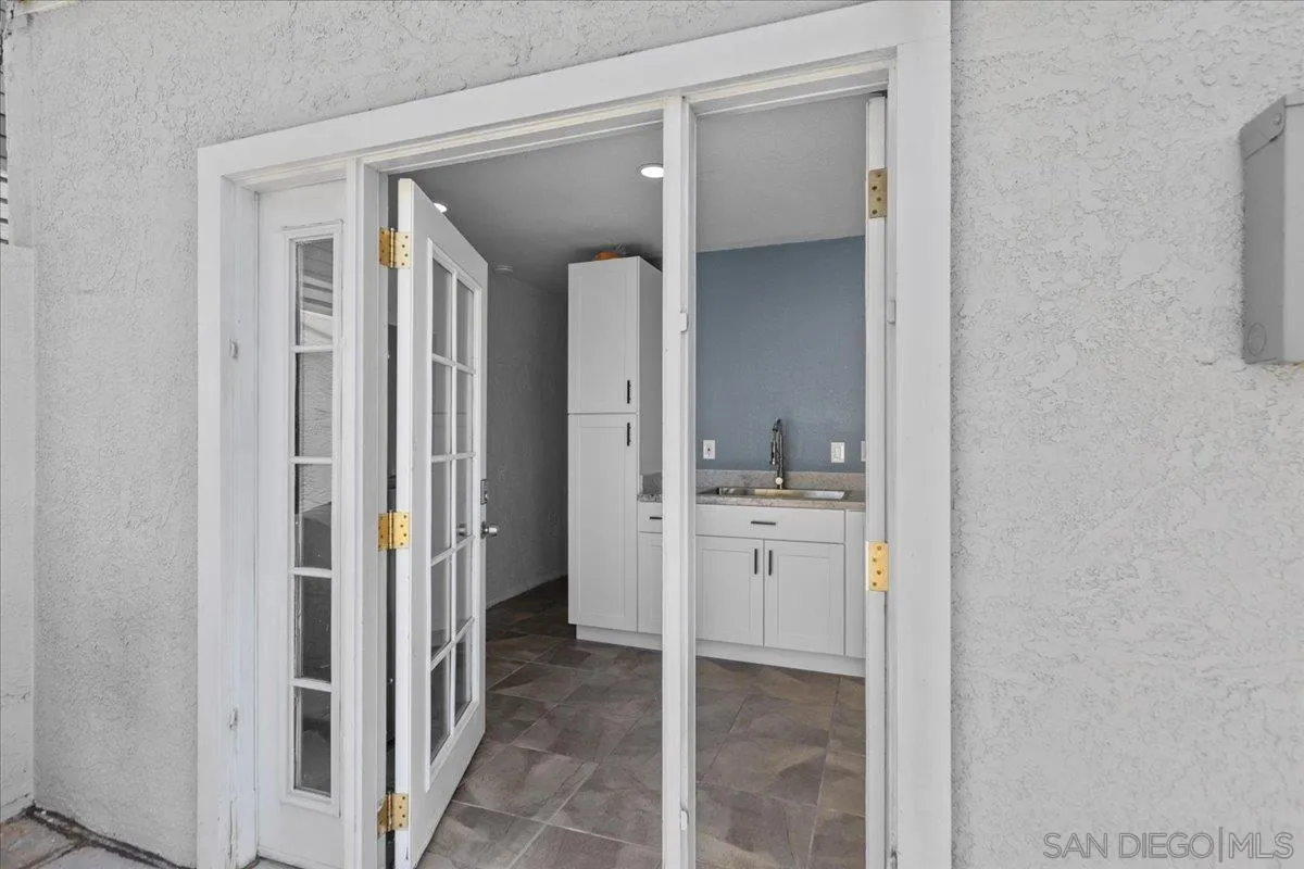 https://cdn.realtyfeed.com/cdn/127/260009384/8d9696f7170a59b2bb71521a4c3c63c9.webp