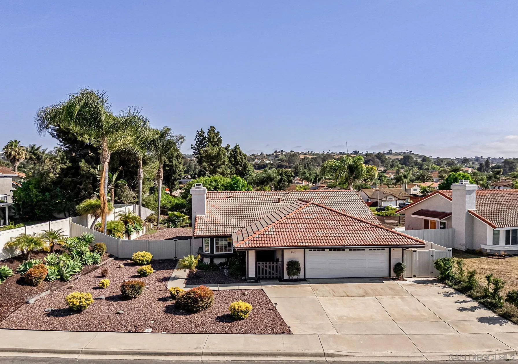 https://cdn.realtyfeed.com/cdn/127/260009391/fcbf6882e371f5a62e6abd20b516dd55.webp