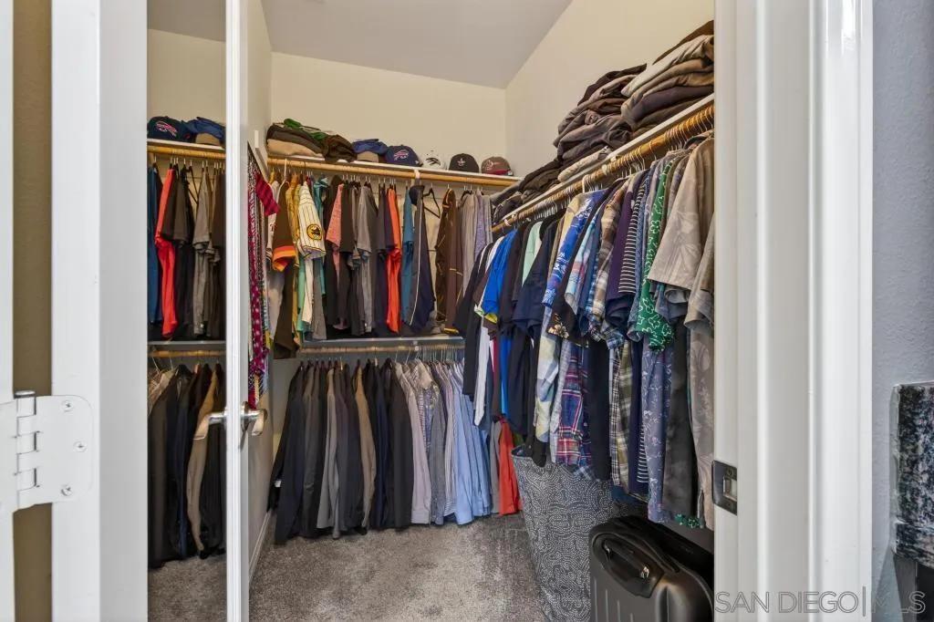 https://cdn.realtyfeed.com/cdn/127/260009393/5bd6e35e5e3287a855836288dd24bade.webp