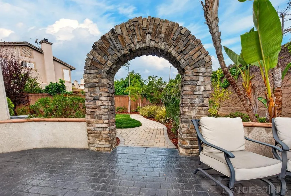 https://cdn.realtyfeed.com/cdn/127/260009393/b931d8d2c143cd32528d5731a9c23131.webp