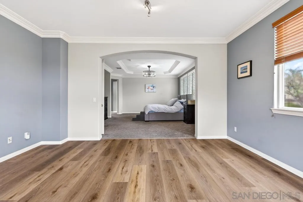 https://cdn.realtyfeed.com/cdn/127/260009393/dfb4361f39fc3369532457489742034a.webp