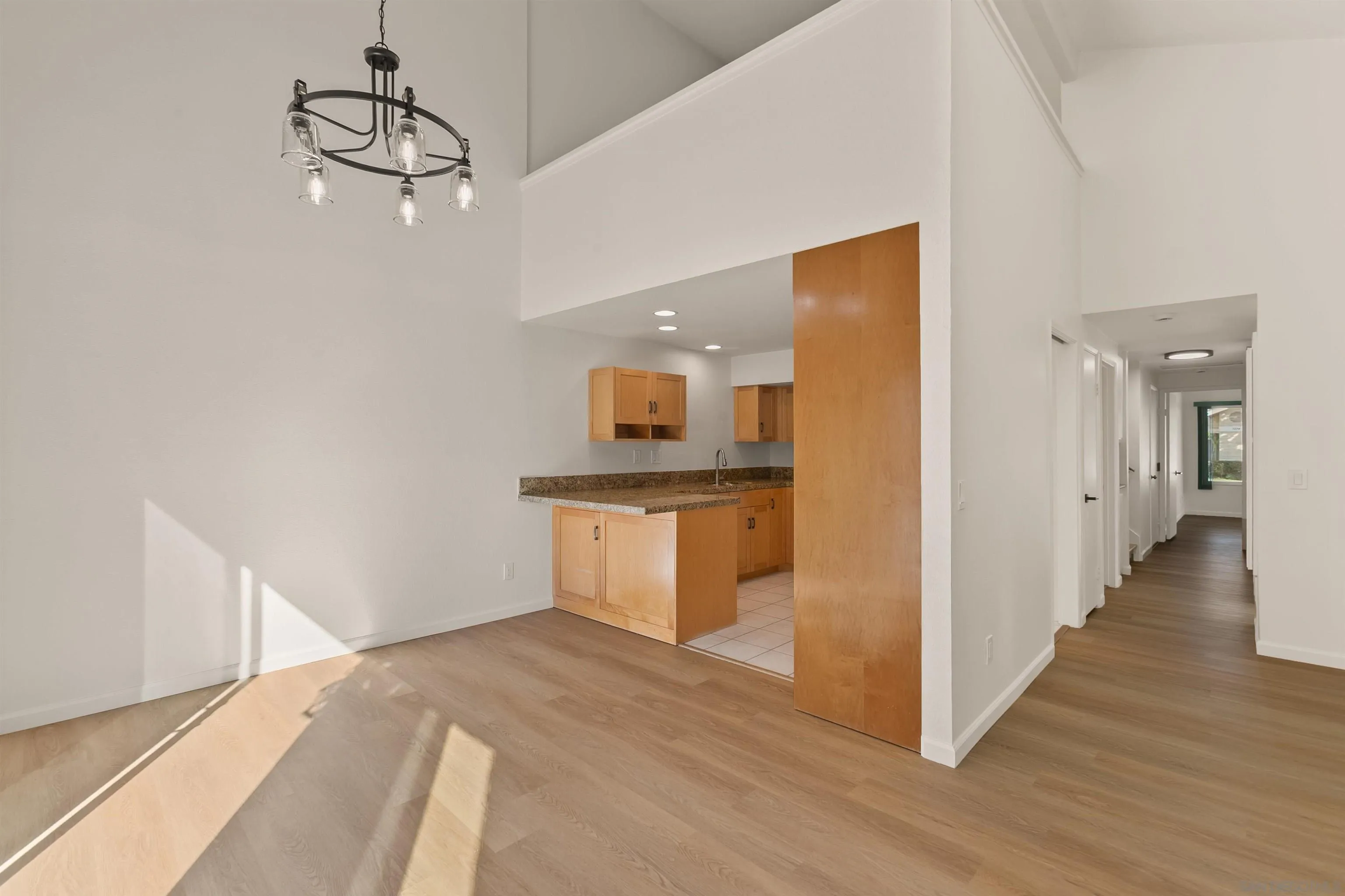 https://cdn.realtyfeed.com/cdn/127/2600094/b9fdd512db37d898c0d6d660381a5b8c.webp