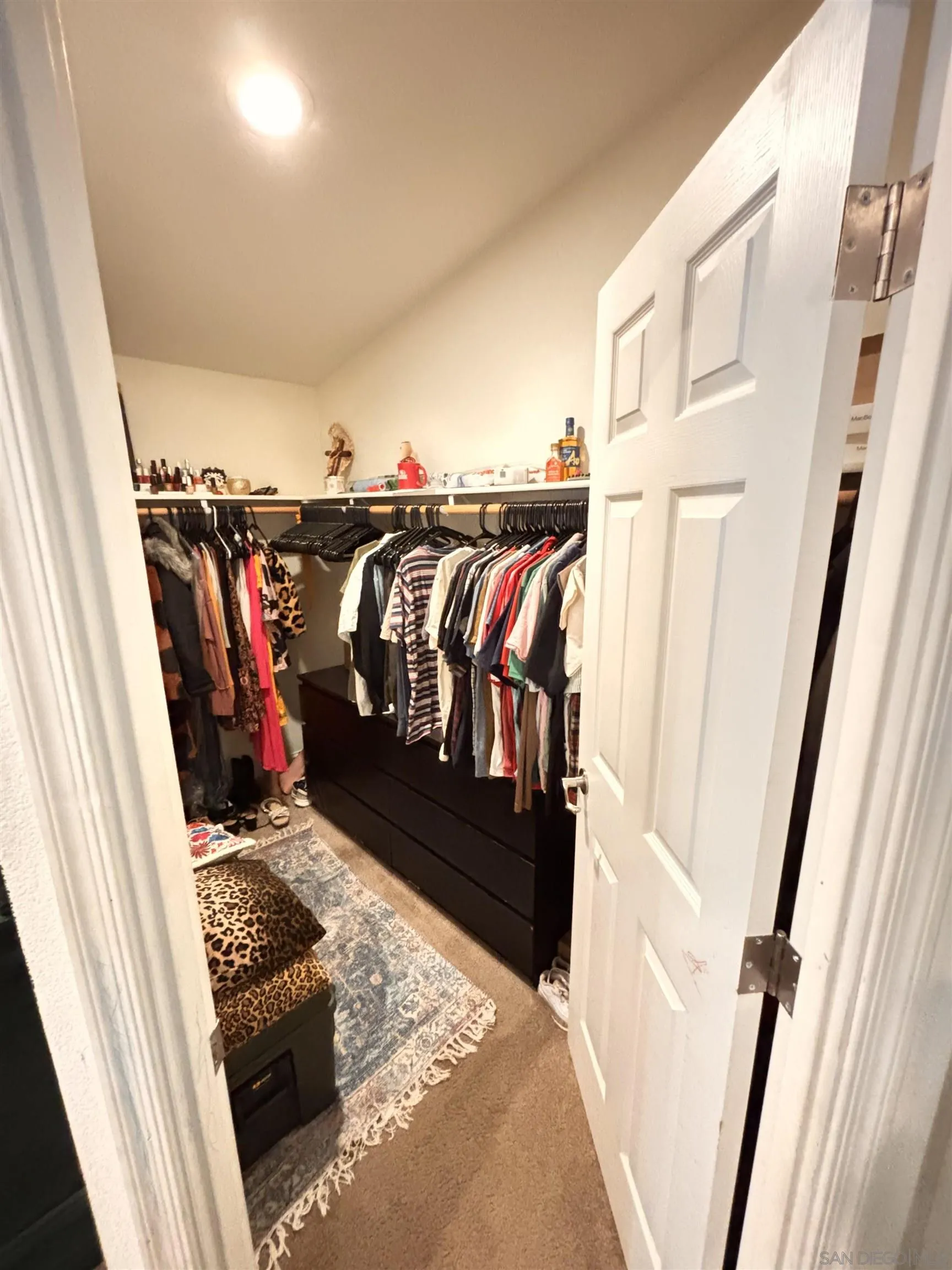 https://cdn.realtyfeed.com/cdn/127/260009403/0b7c4b9f5b1844b794de88ebf4900f5f.webp