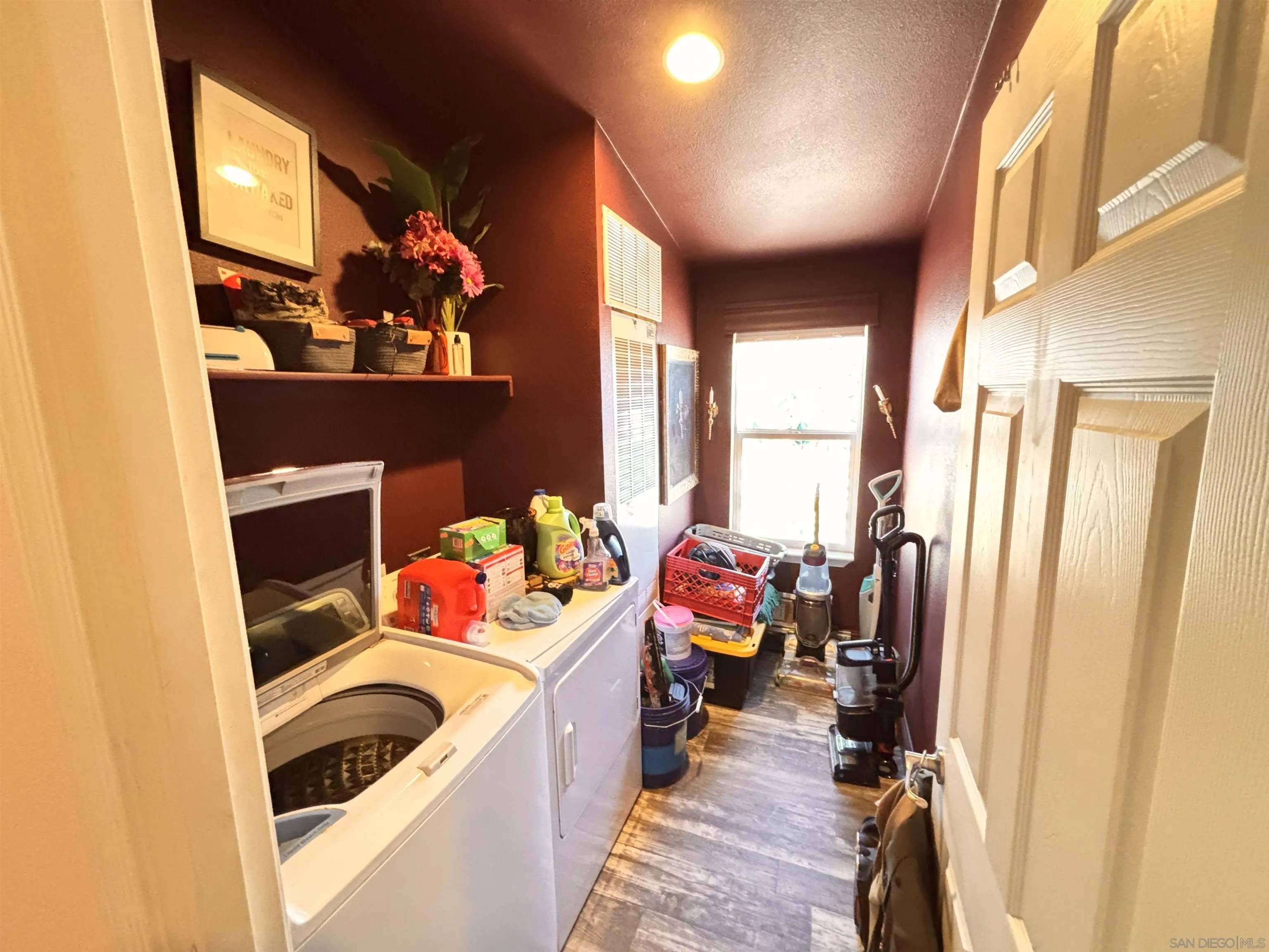 https://cdn.realtyfeed.com/cdn/127/260009403/e4d037007d0c4f0e365e0e7f7648cbbe.webp