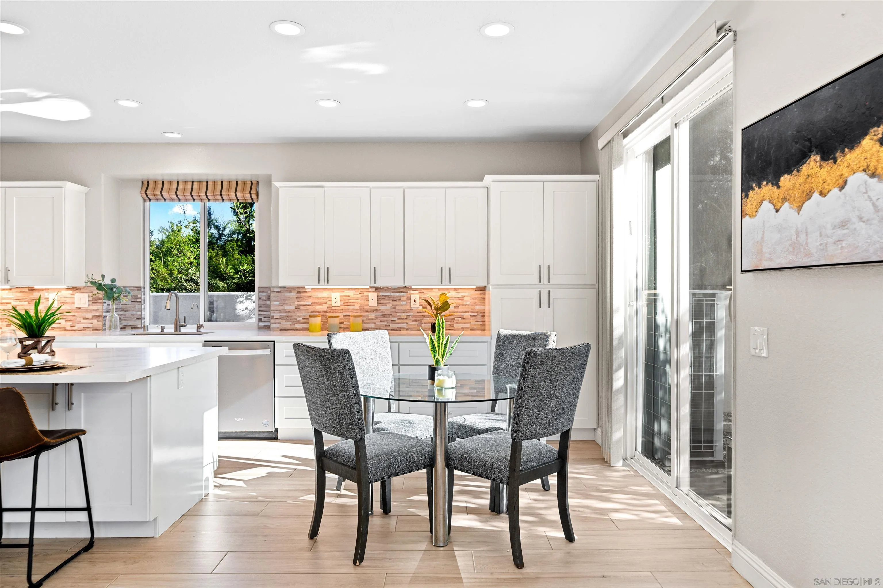 https://cdn.realtyfeed.com/cdn/127/260009406/468697850c28684a42115faeadb391e8.webp