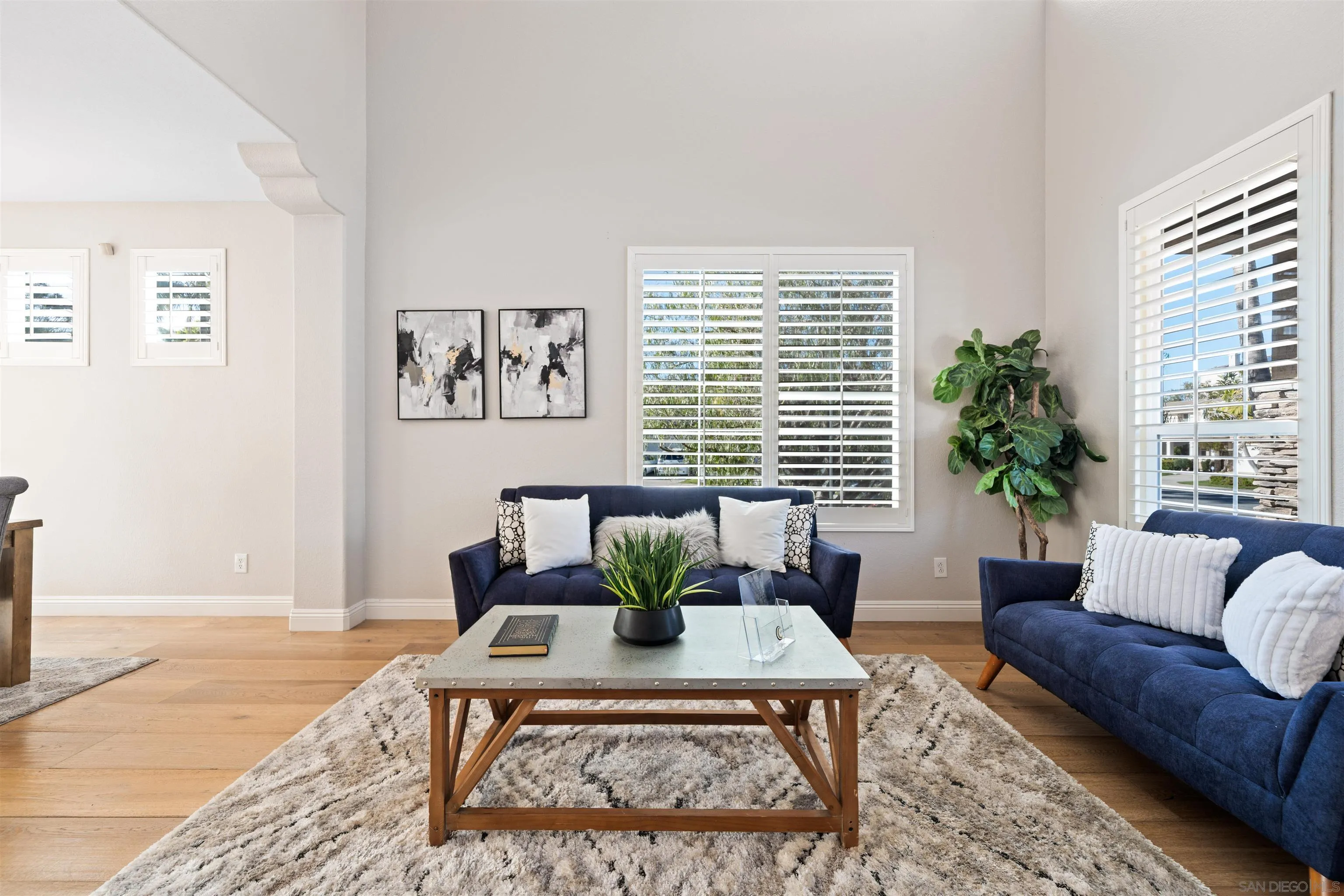 https://cdn.realtyfeed.com/cdn/127/260009406/633b4fe98312a9922cf8538513c618c5.webp