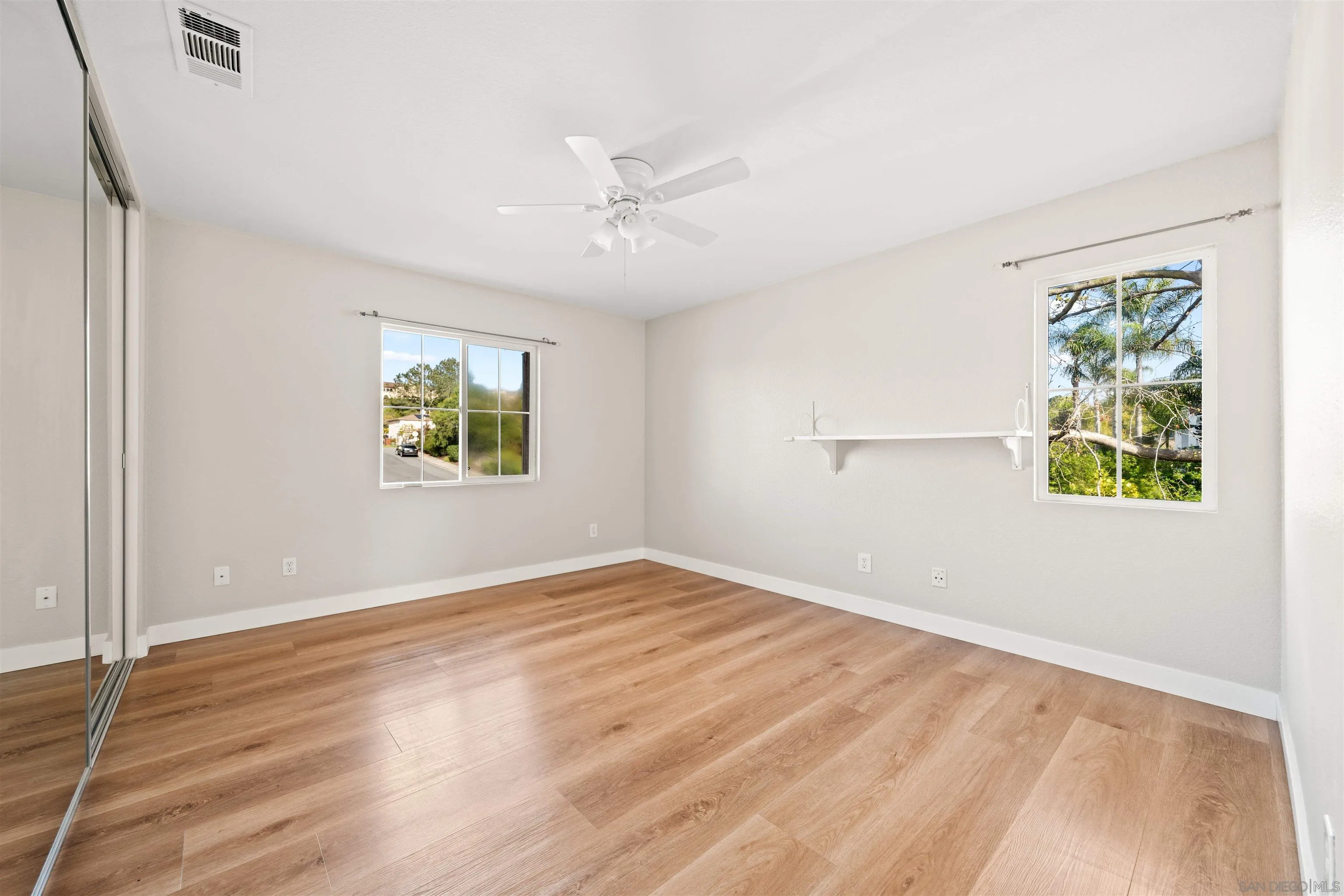 https://cdn.realtyfeed.com/cdn/127/260009406/7ec568416e8b5fd4e33a0d67419800a0.webp