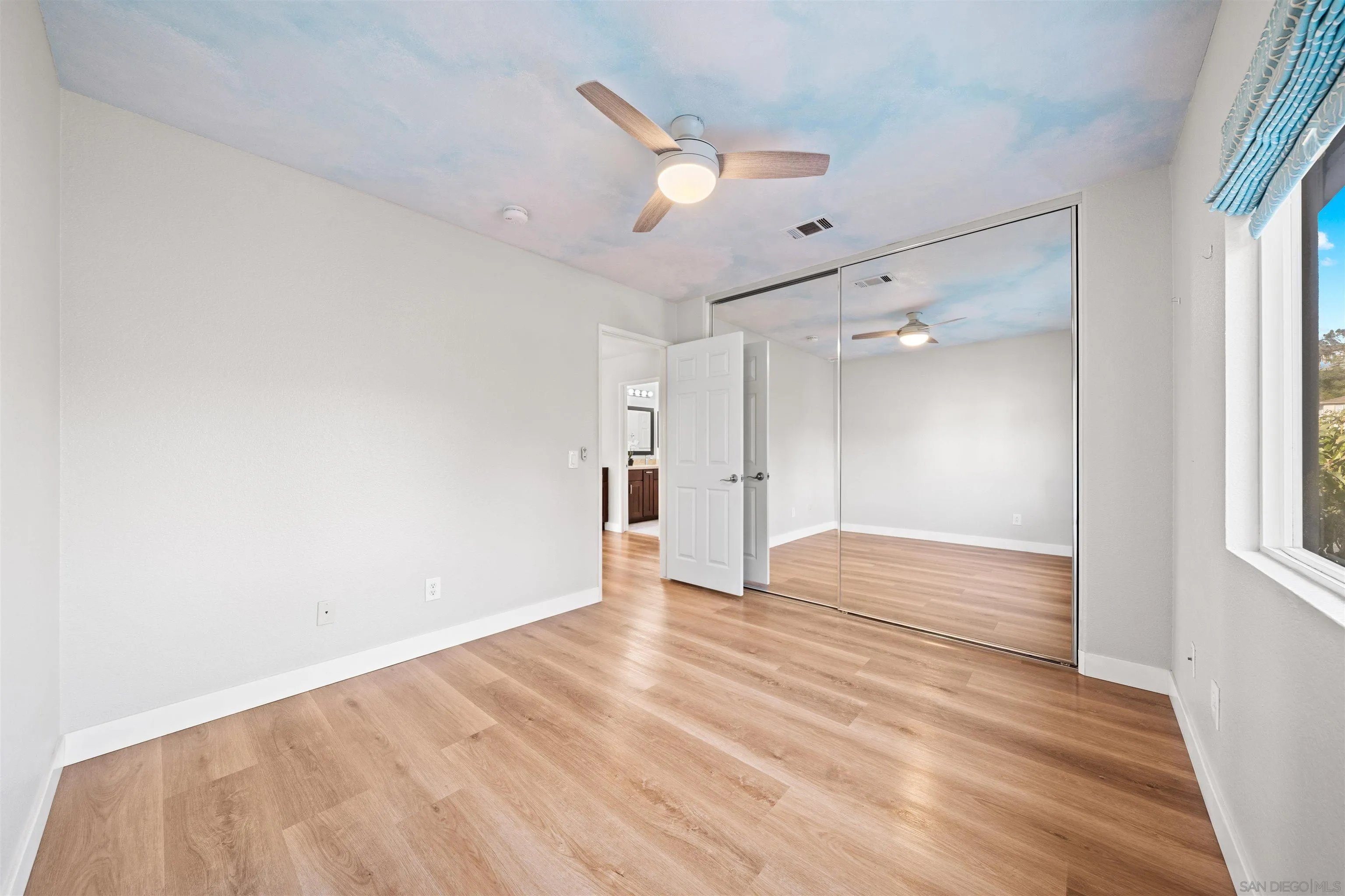 https://cdn.realtyfeed.com/cdn/127/260009406/900c937ceb016cd14160b6638bd43cdd.webp