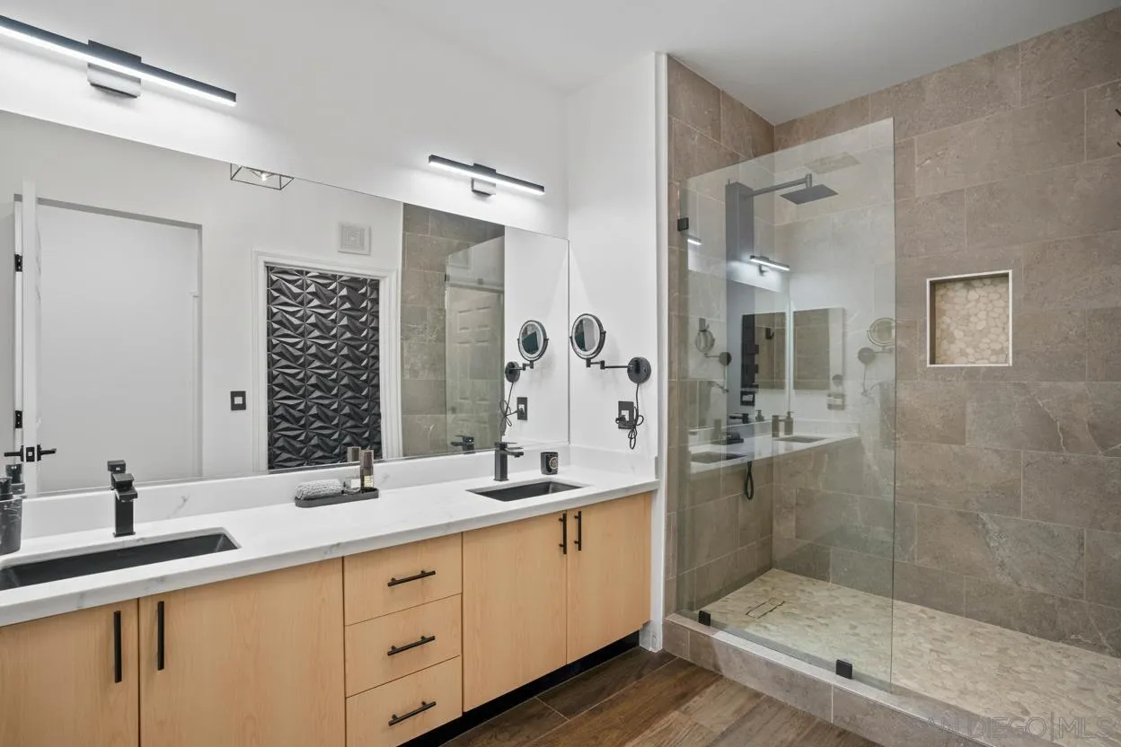 Photo #11: 260009407 Listing: Photo #11